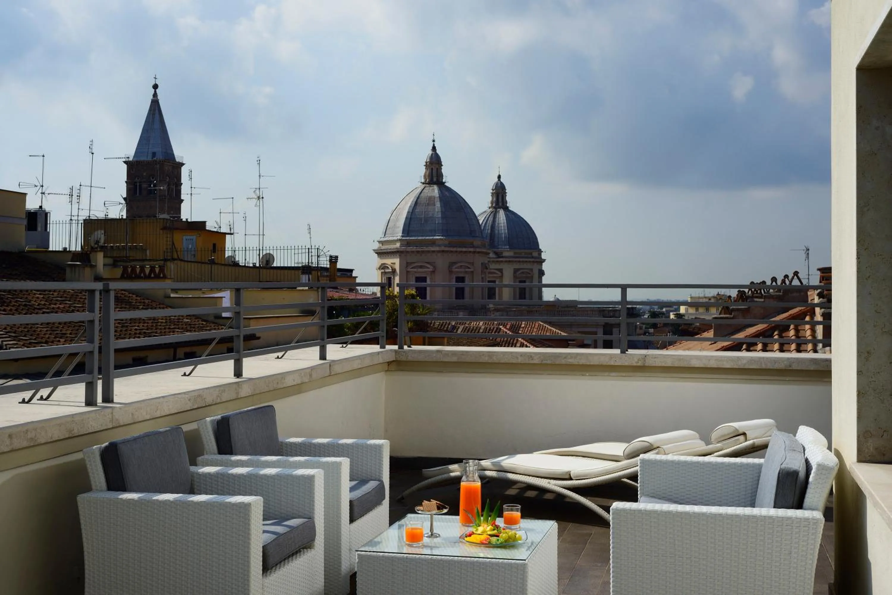 Balcony/Terrace in UNA Hotels Decò Roma