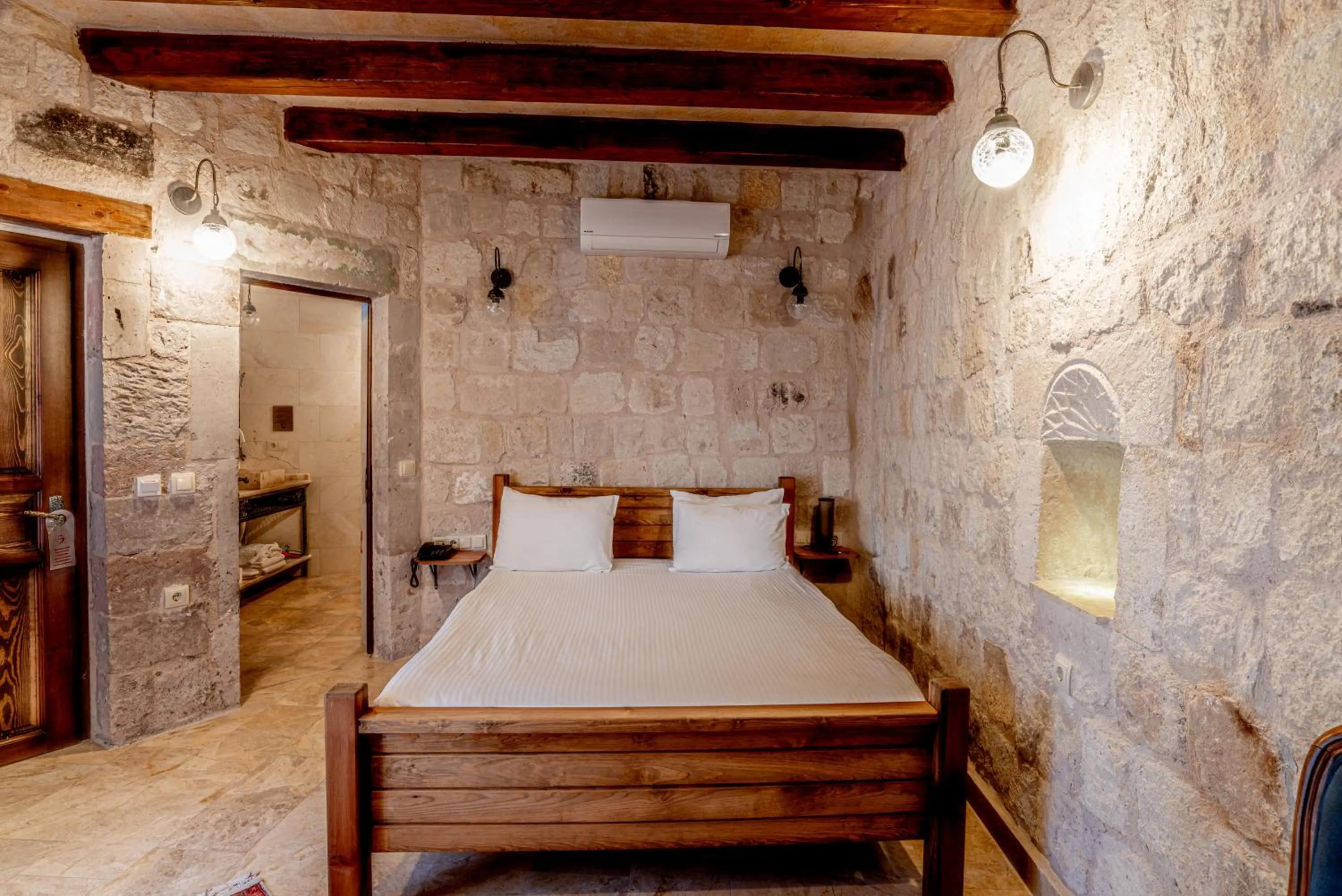 Bed in Dervish Cave House & Restaurant