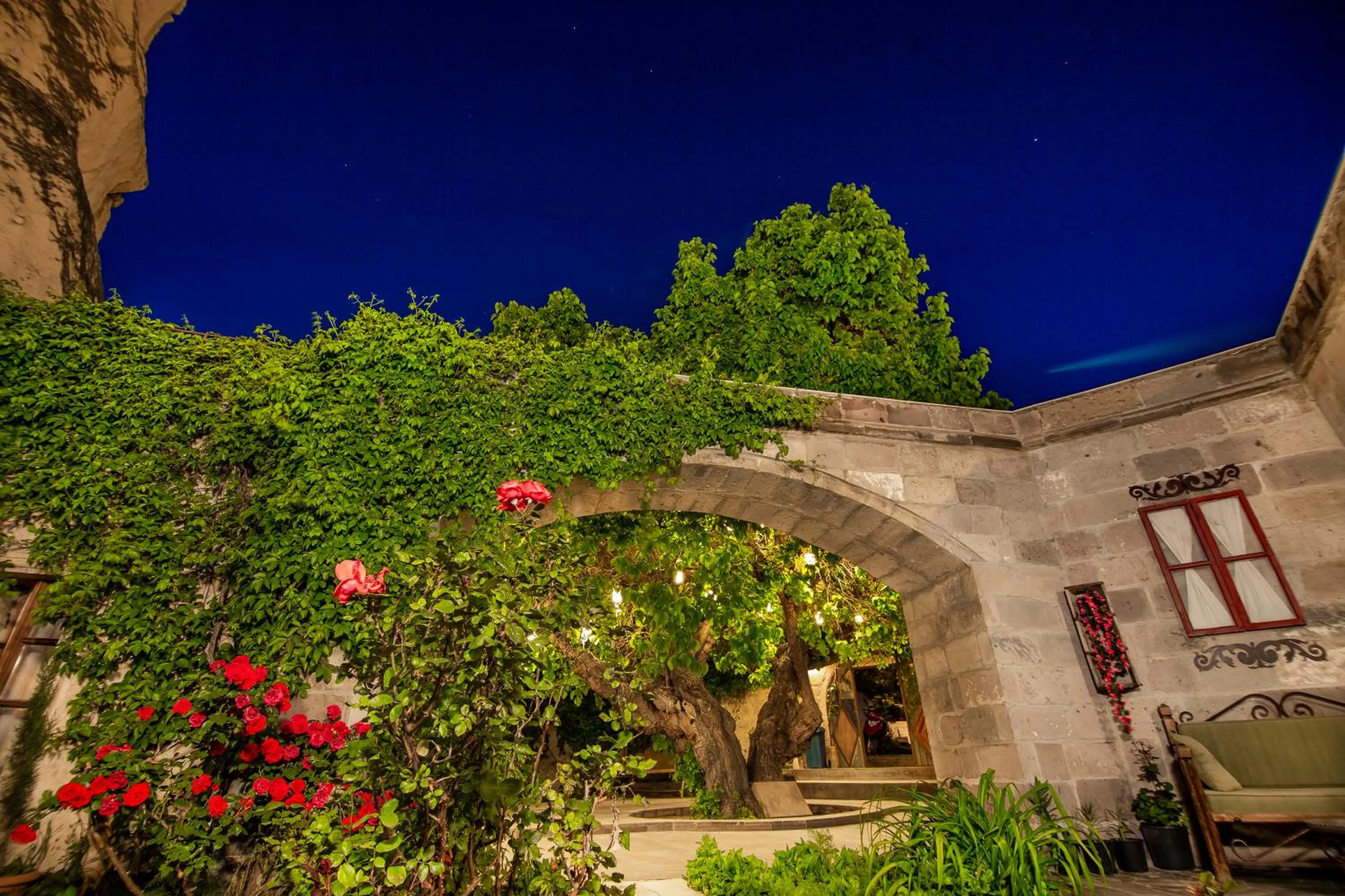 Garden in Dervish Cave House & Restaurant