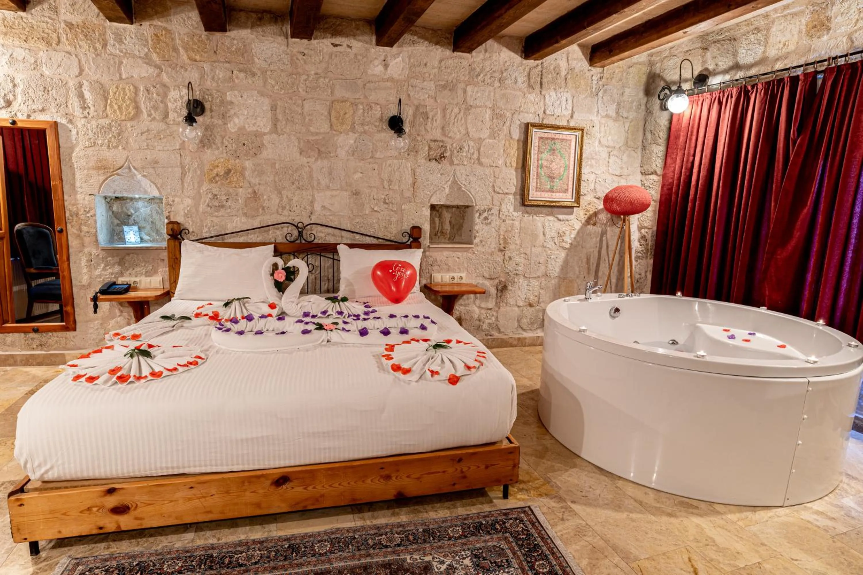 Bed in Dervish Cave House & Restaurant