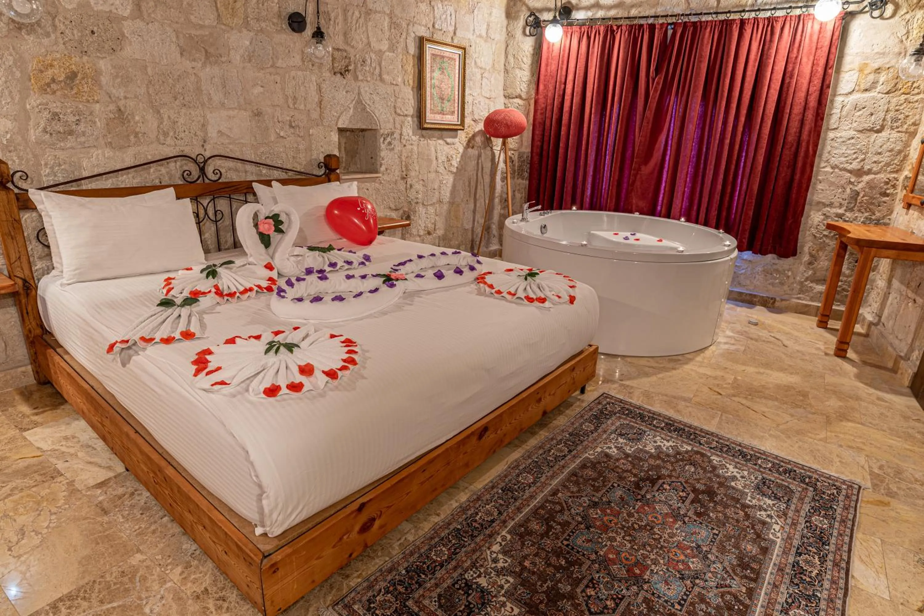 Bed in Dervish Cave House & Restaurant