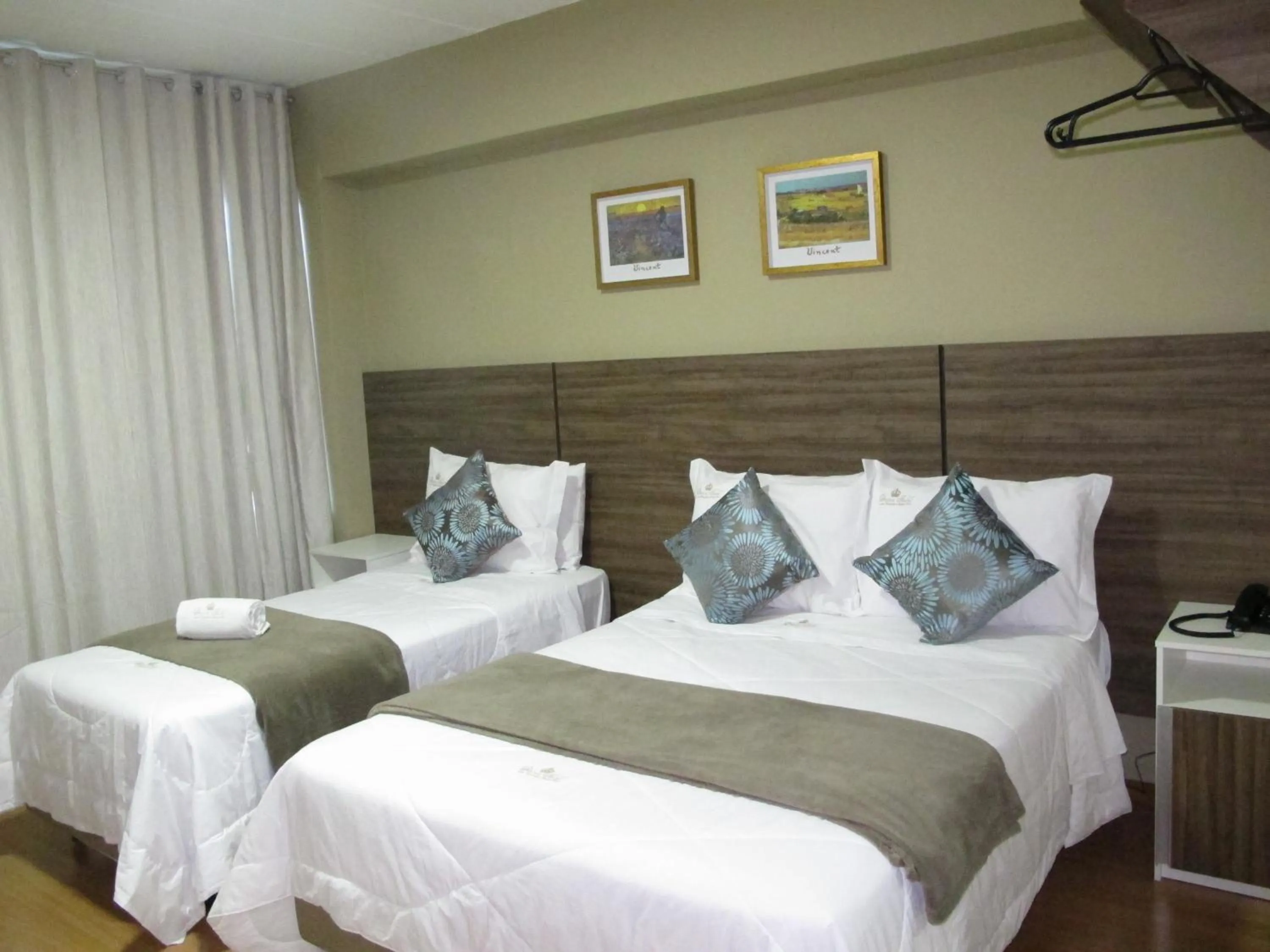 Bathroom, Bed in Hotel & Pousada Princesa Isabel Rua Teresa