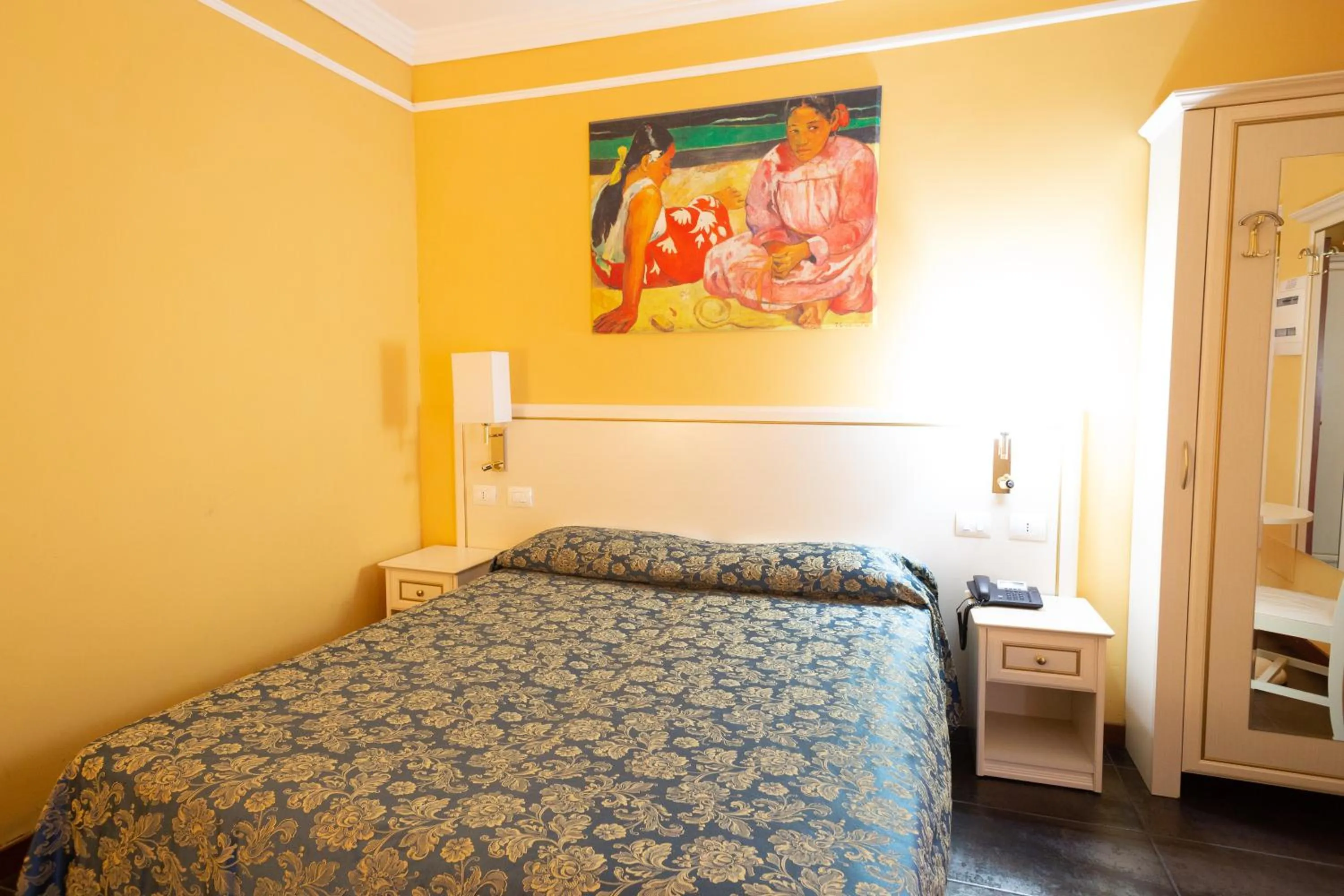 Photo of the whole room, Bed in Cervara Park Hotel