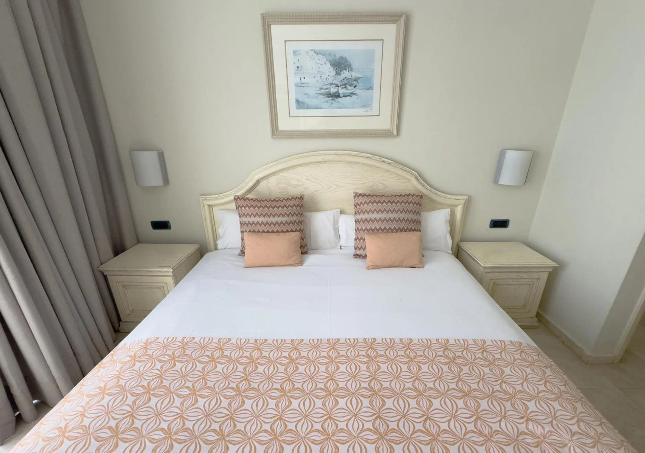 Photo of the whole room, Bed in Holiday Club Playa Amadores