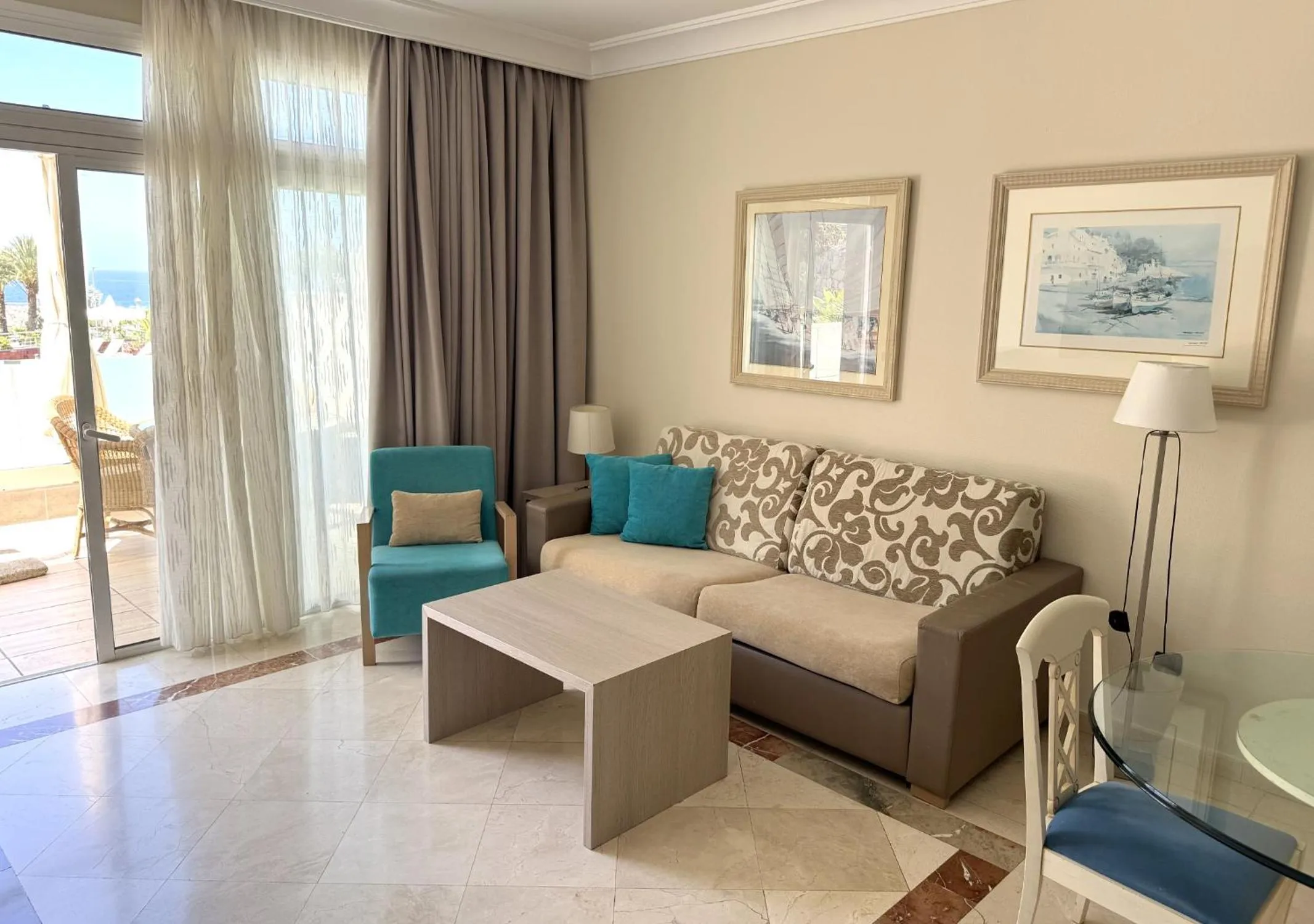 Living room in Holiday Club Playa Amadores