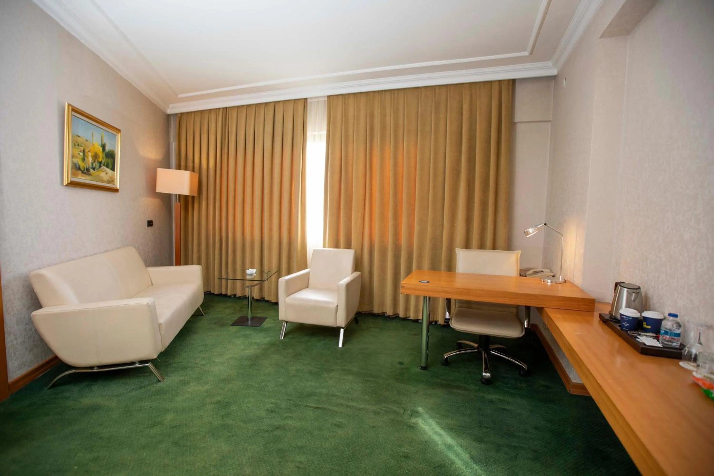 Seating area in Anemon Grand Manisa Otel