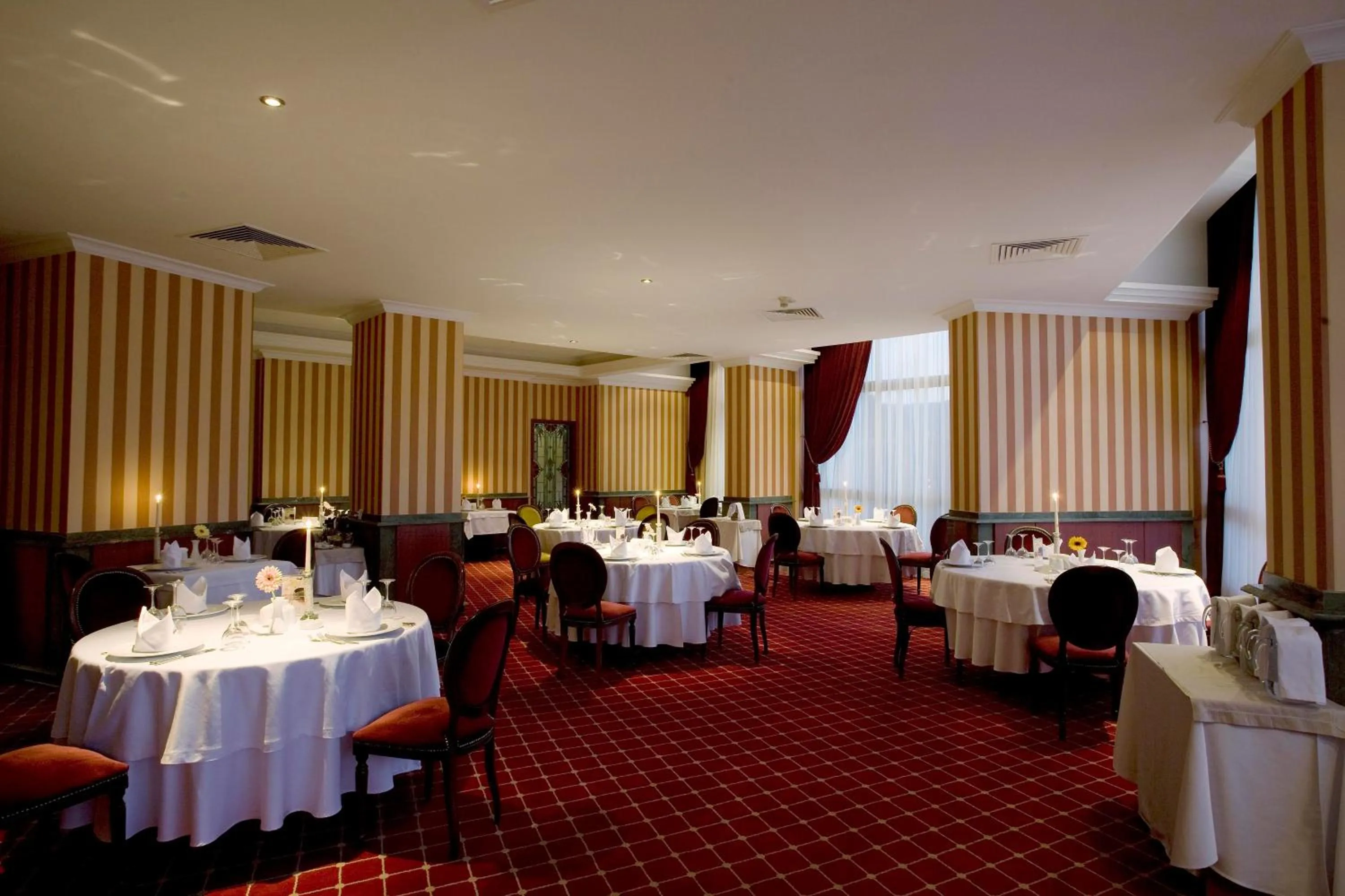 Restaurant/places to eat in Anemon Grand Manisa Otel