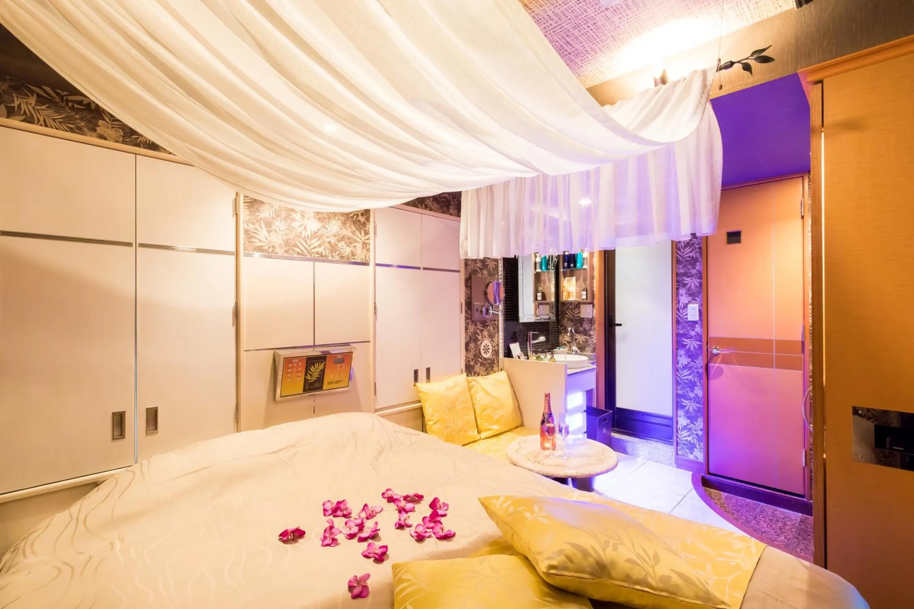 Bed in Hotel W-BAGUS -W GROUP HOTELS and RESORTS-