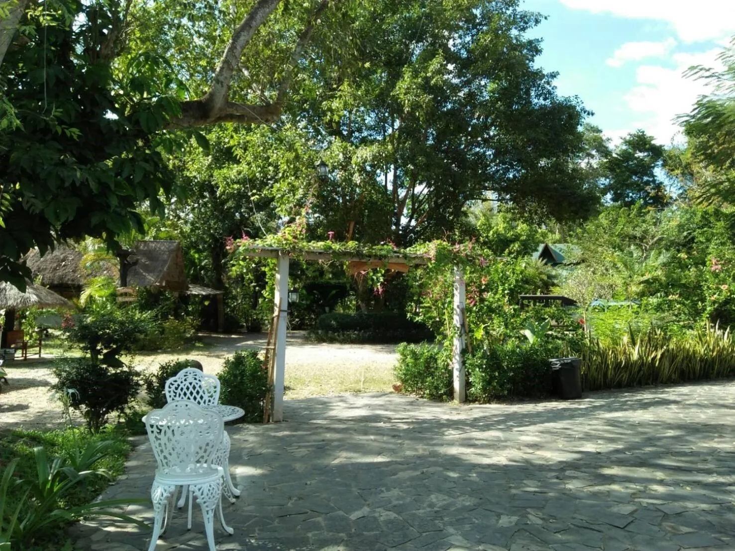 Mek Kiri Riverkwai Resort SHA