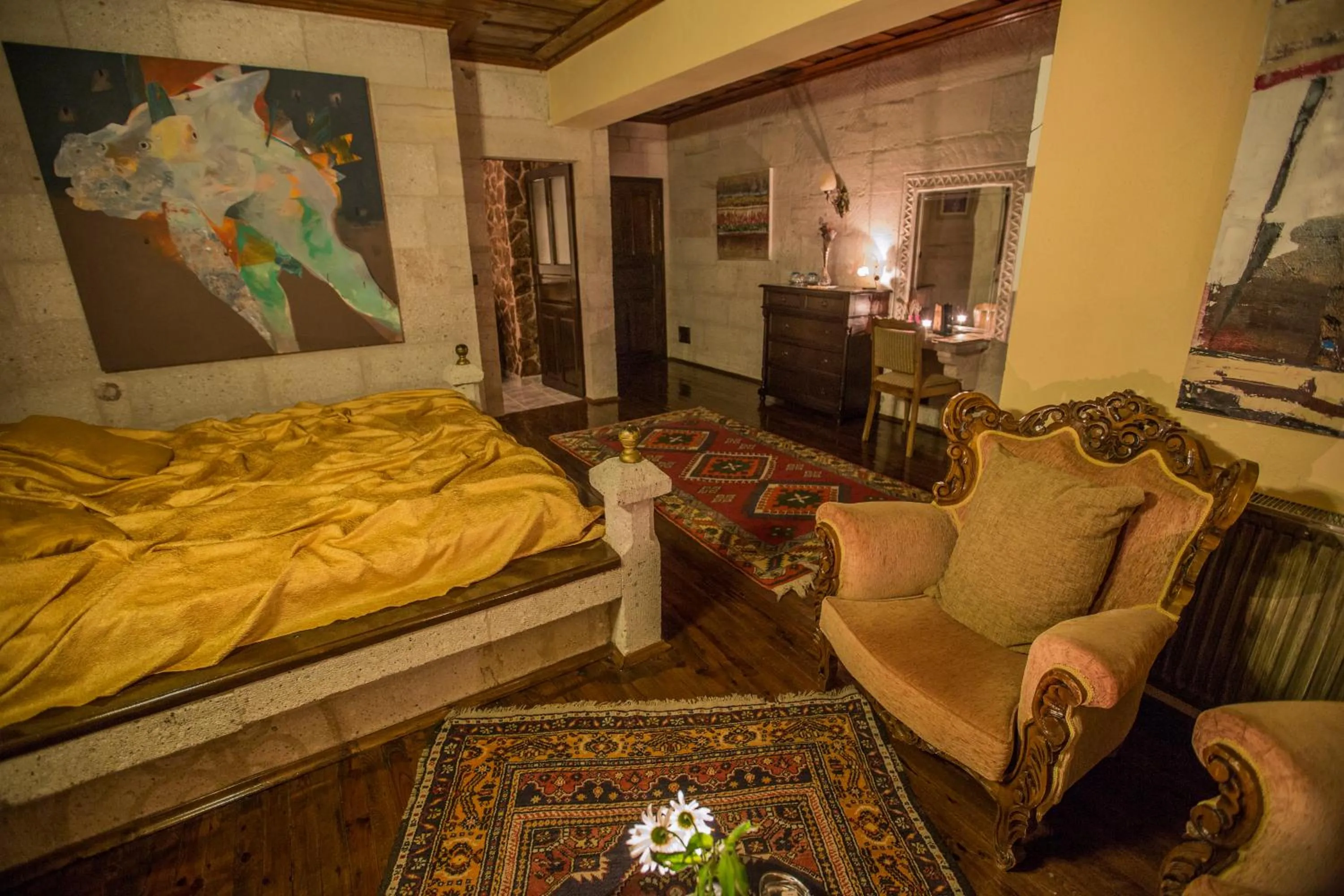Seating area, Bed in Karlık Evi Hotel - Special Category