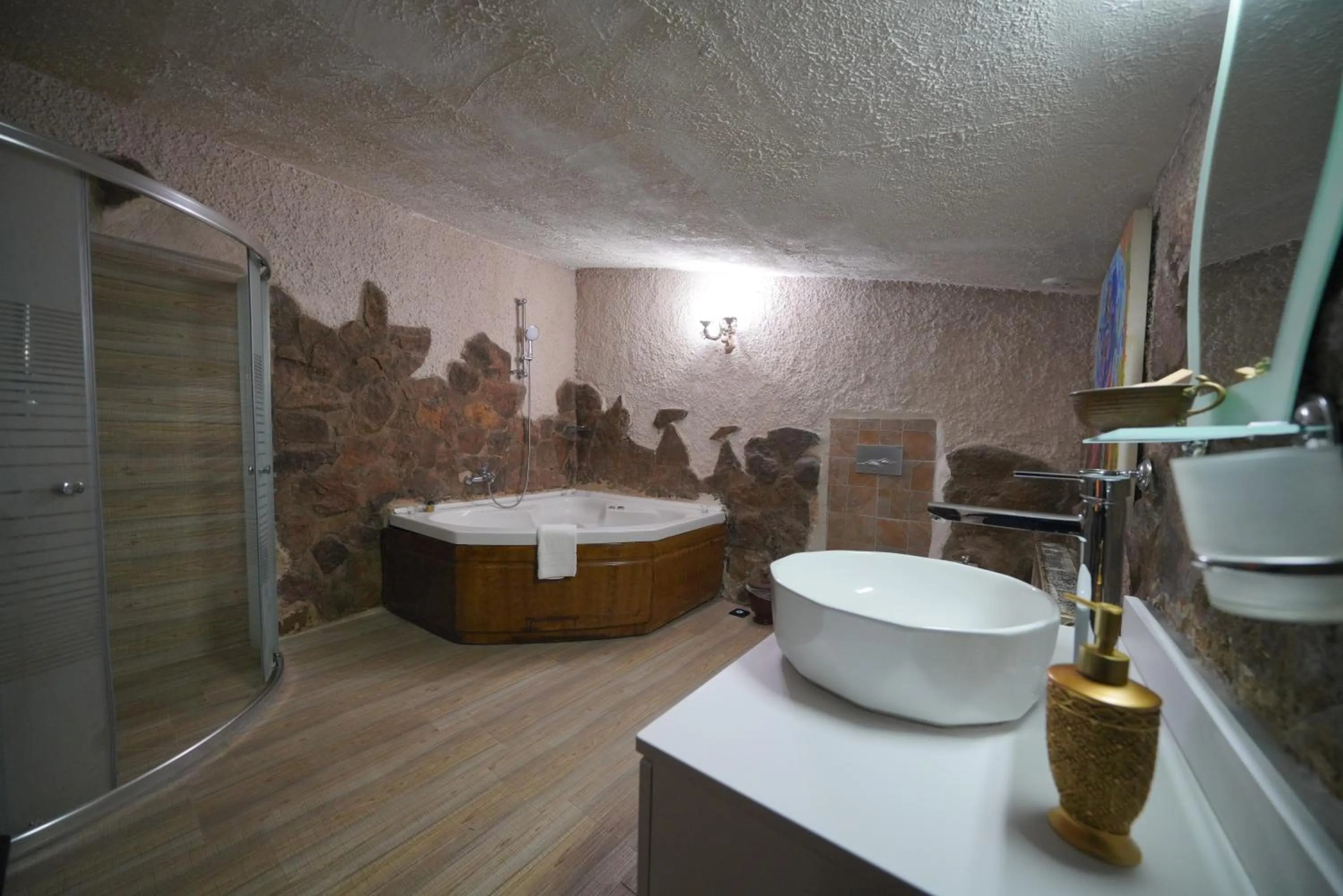 Shower in Karlık Evi Hotel - Special Category