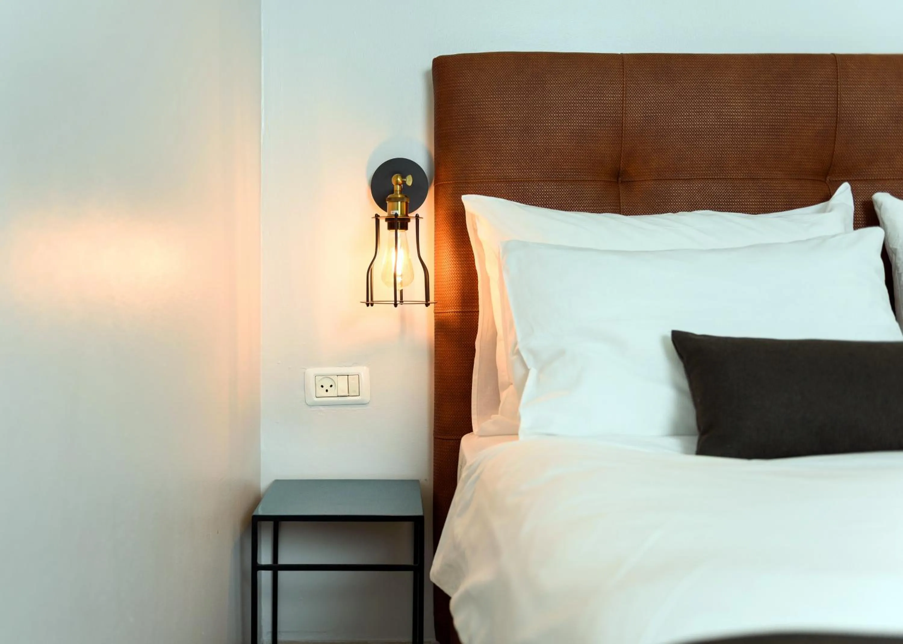 Decorative detail, Bed in Sea Land Suites