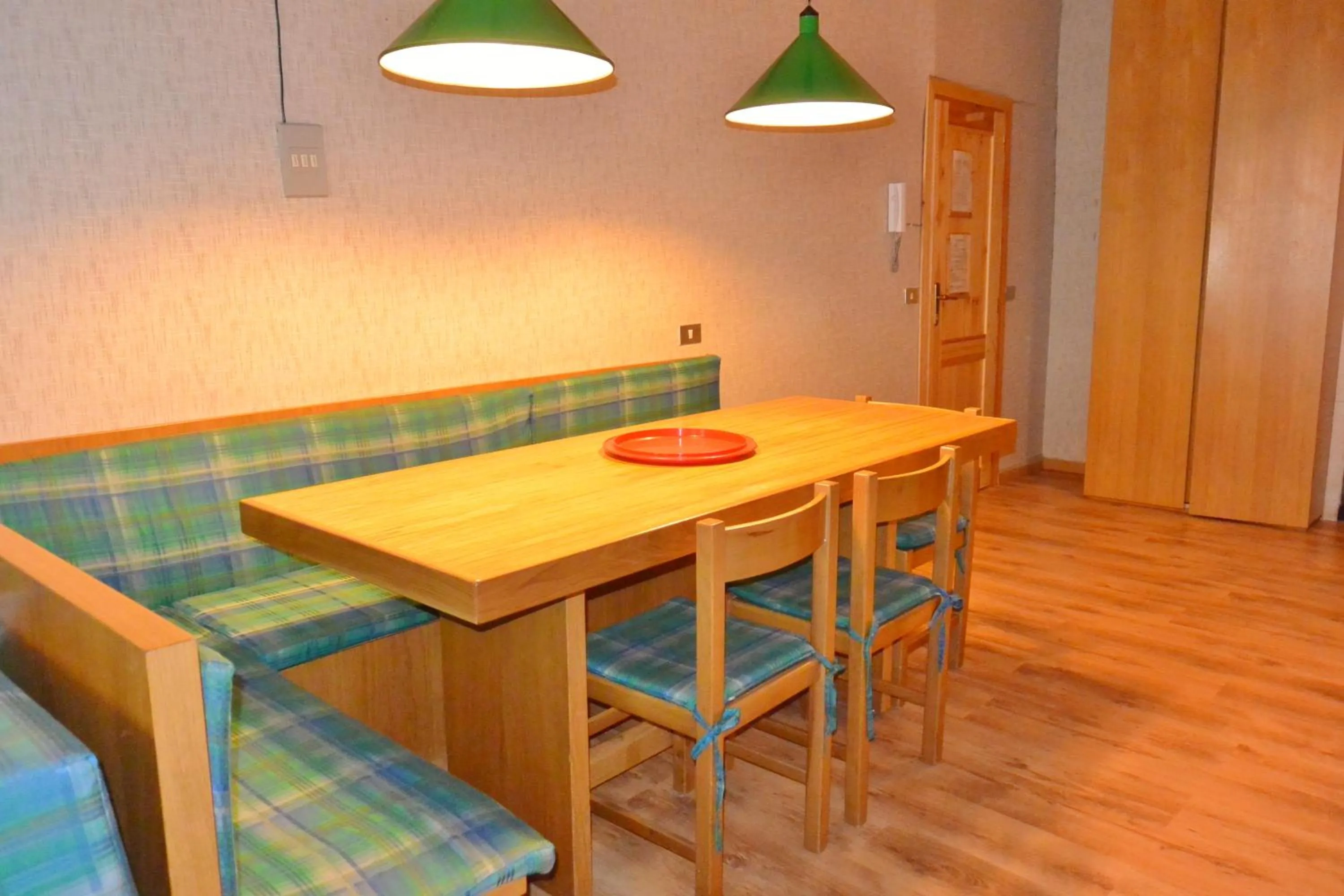 Dining area in Appartamenti La Maison de Vacances