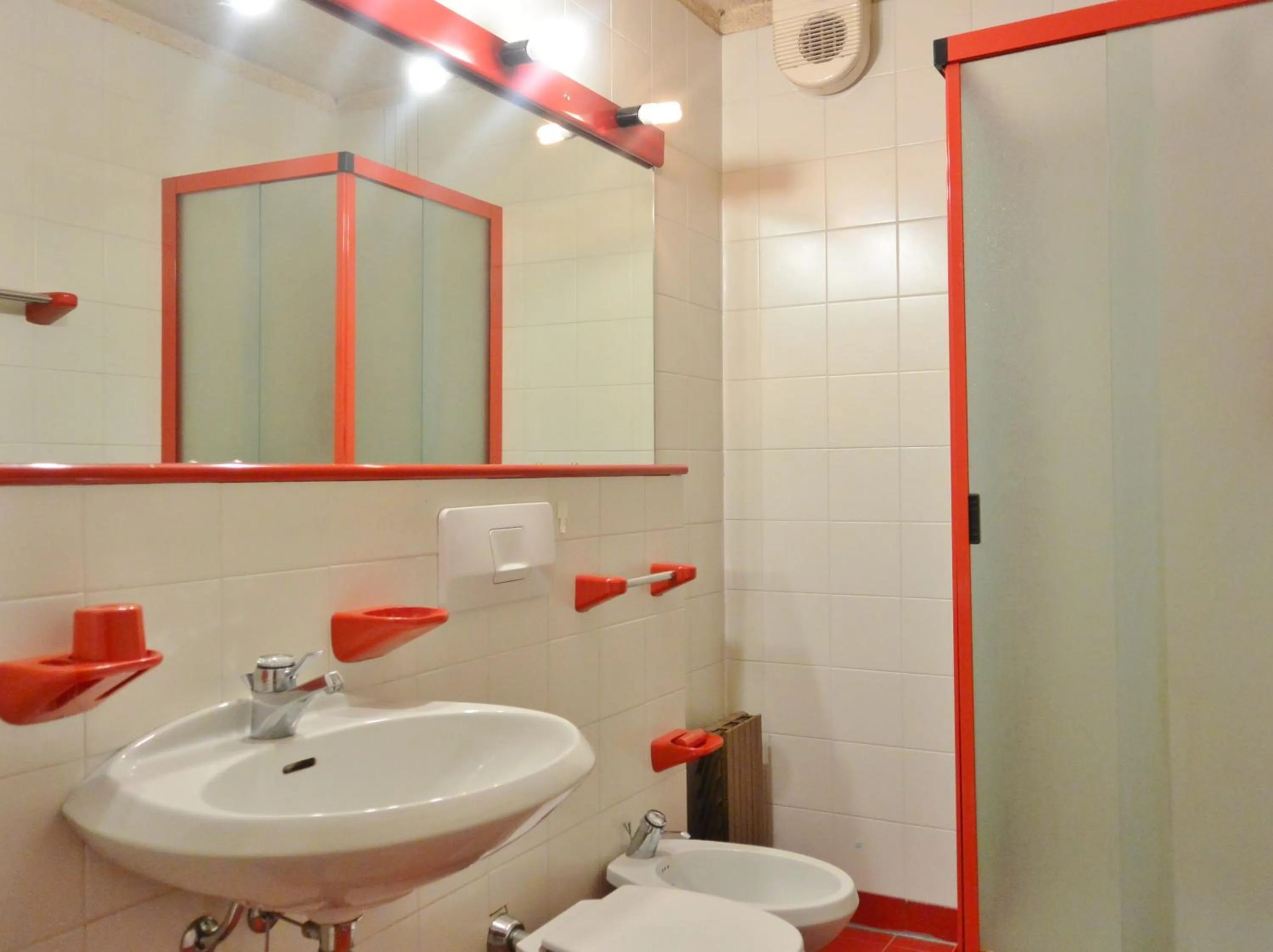 Bathroom in Appartamenti La Maison de Vacances