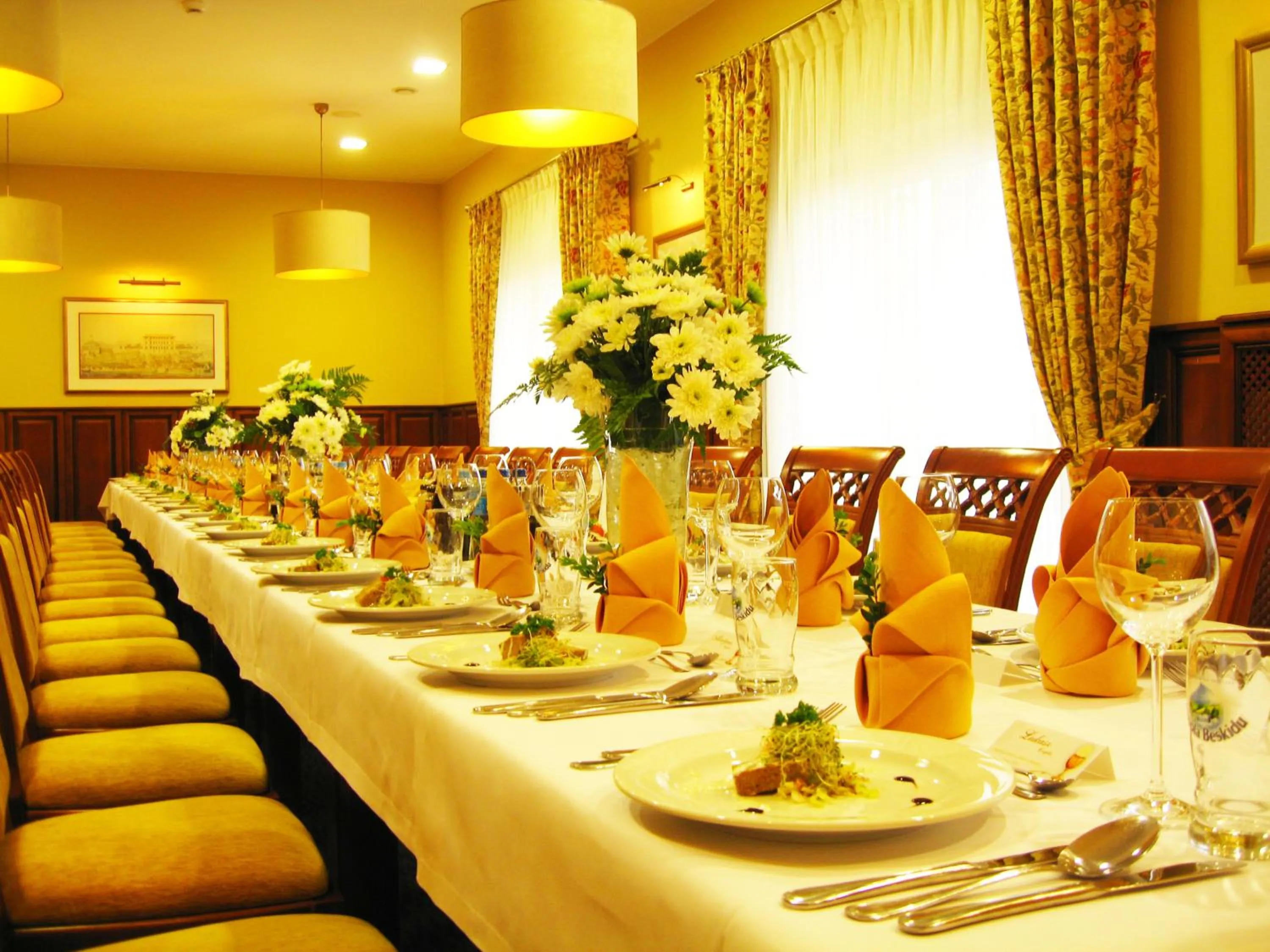 Restaurant/places to eat in Hotel Wilga by Katowice Airport