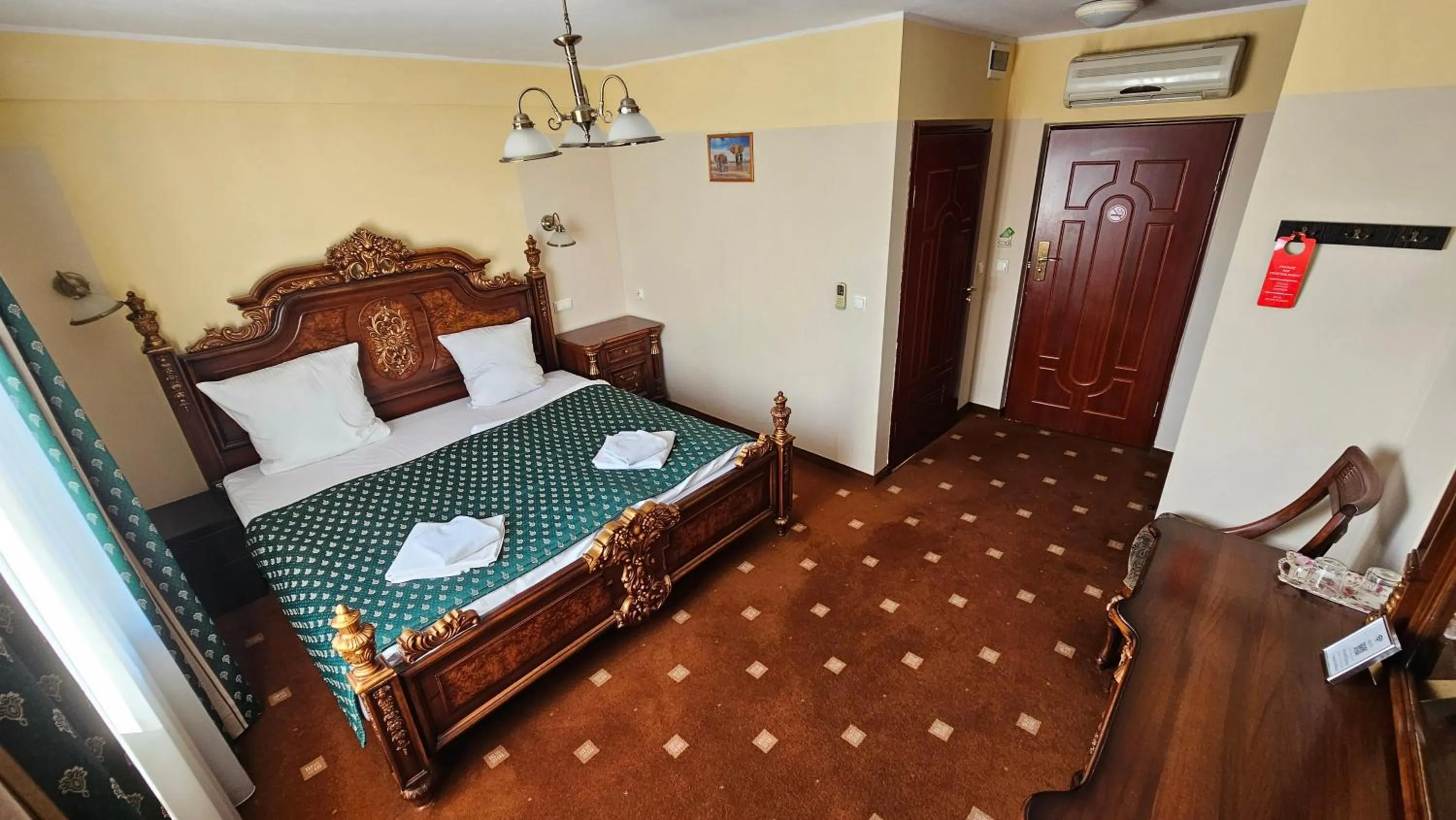 Bed in Daisy Superior