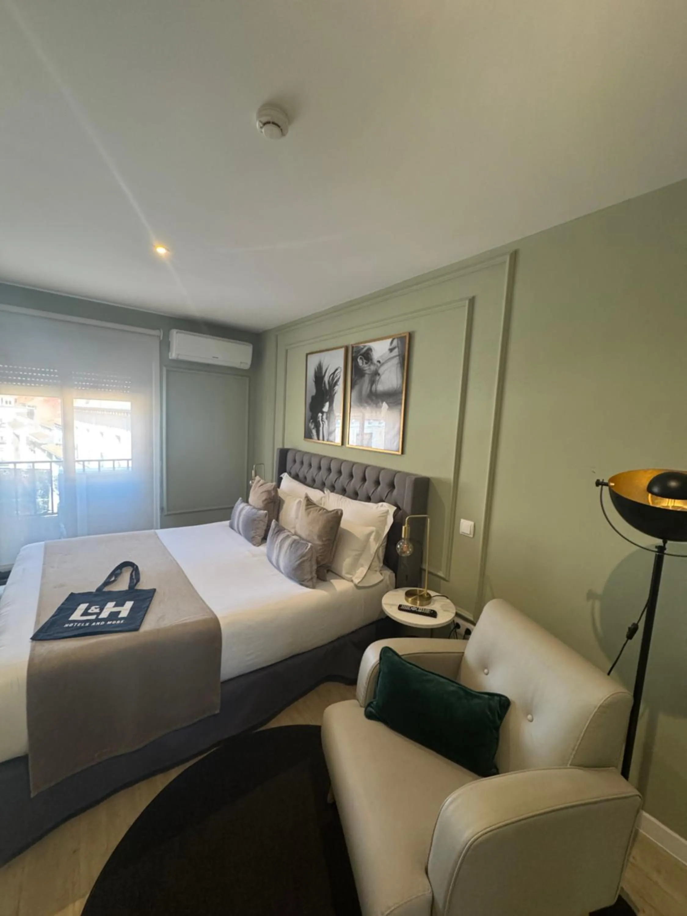 Bed in L&H La Latina Selection