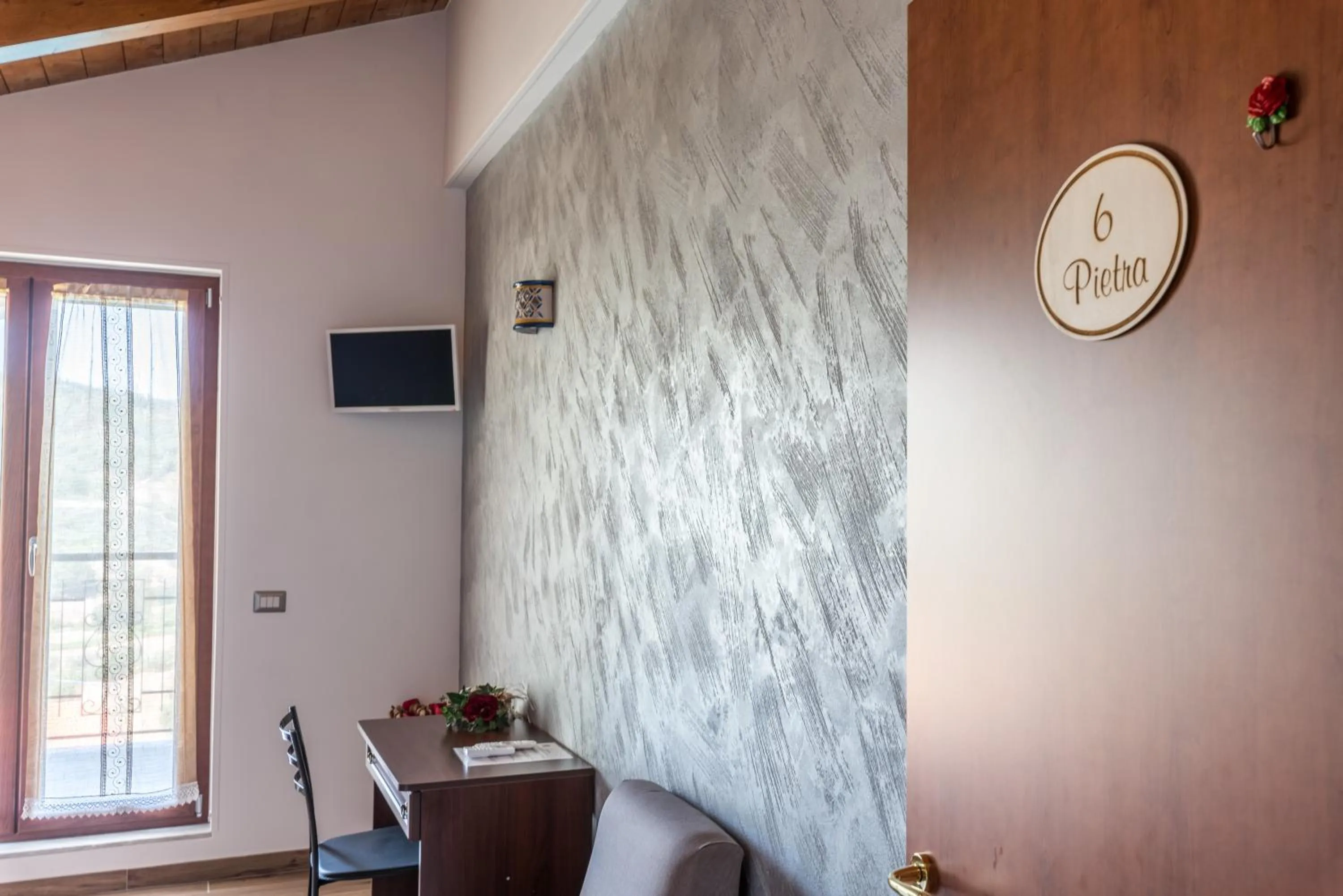 Photo of the whole room in B&B La Mortella