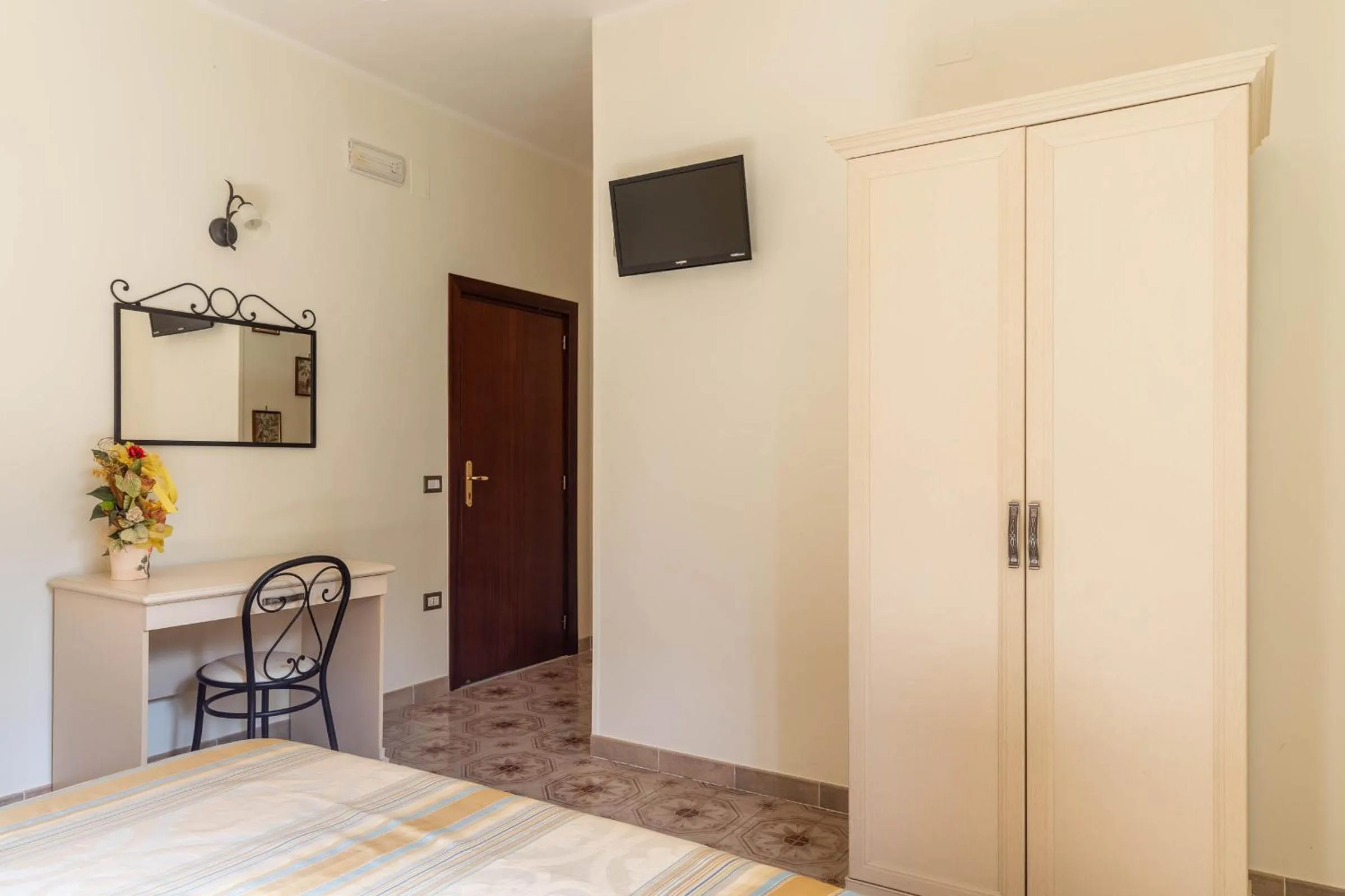 Bed in B&B La Mortella