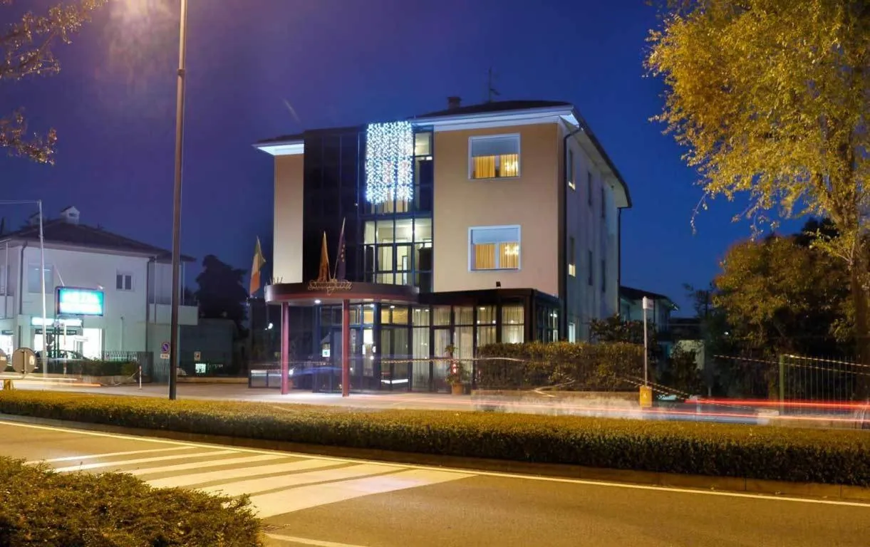 Facade/entrance in Hotel Victoria