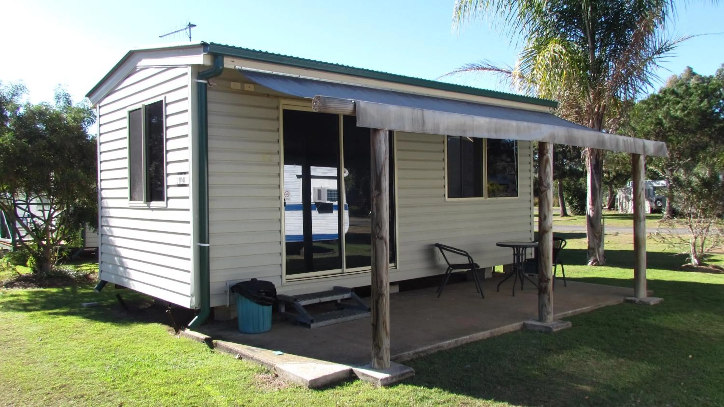Facade/entrance in Homestead Caravan Park