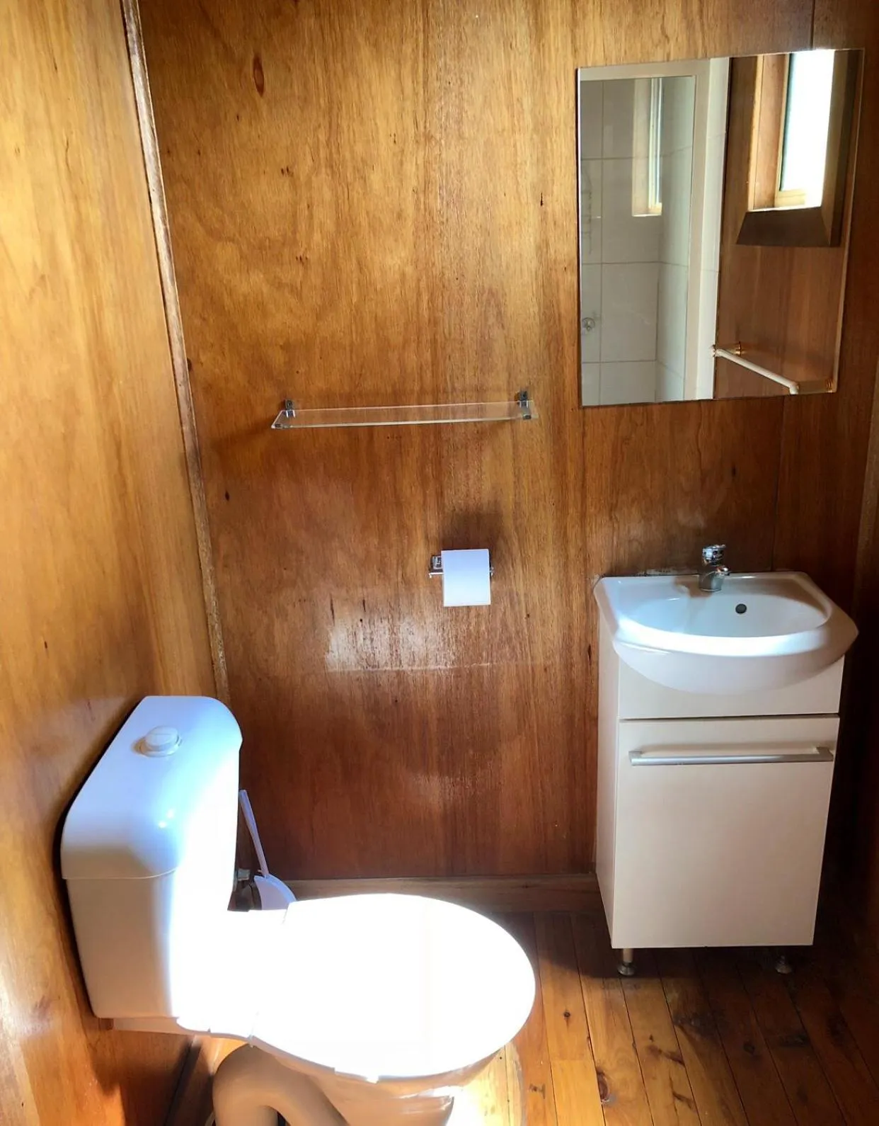 Bathroom in Homestead Caravan Park
