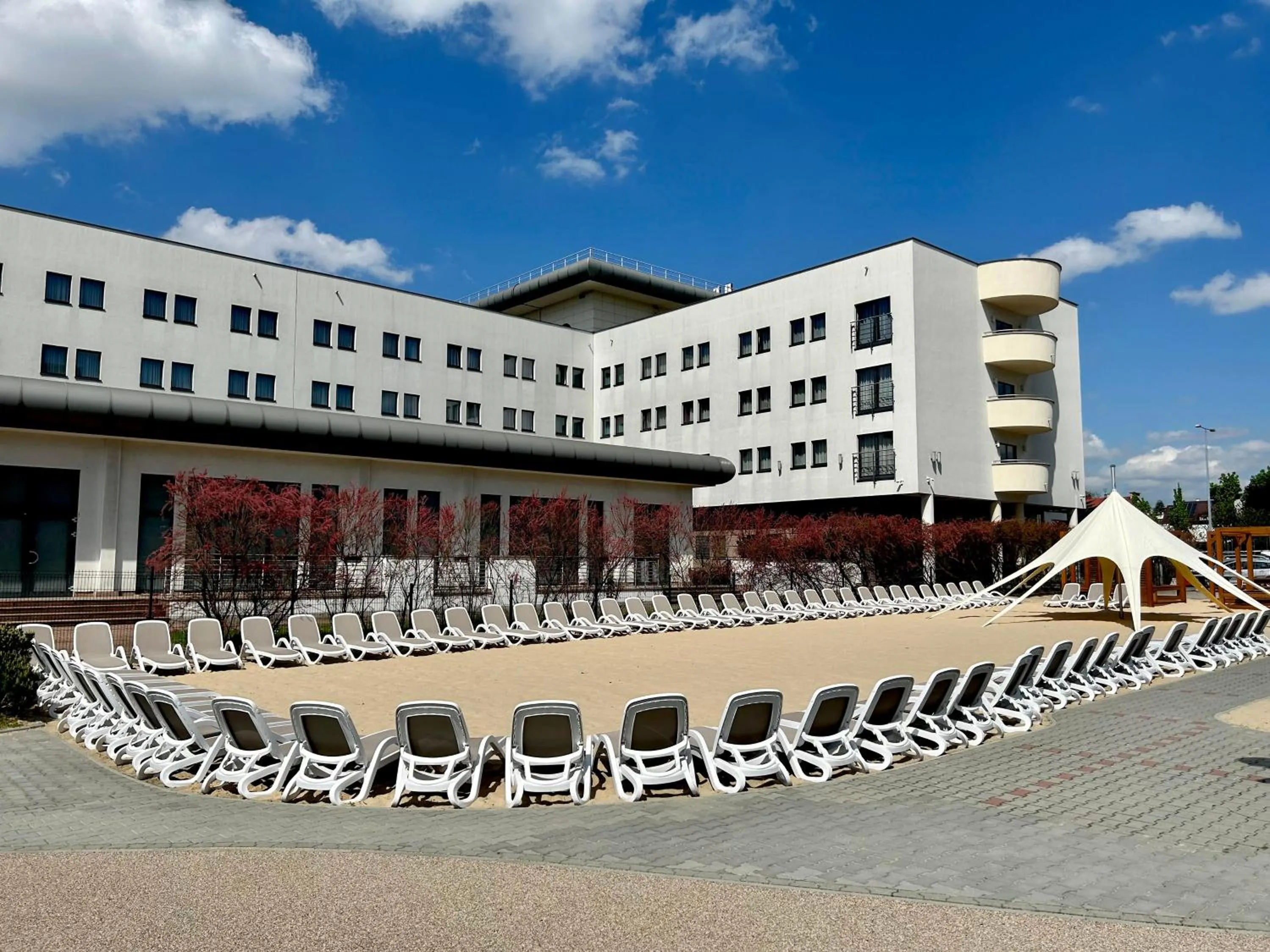 Property building in Hotel Swing