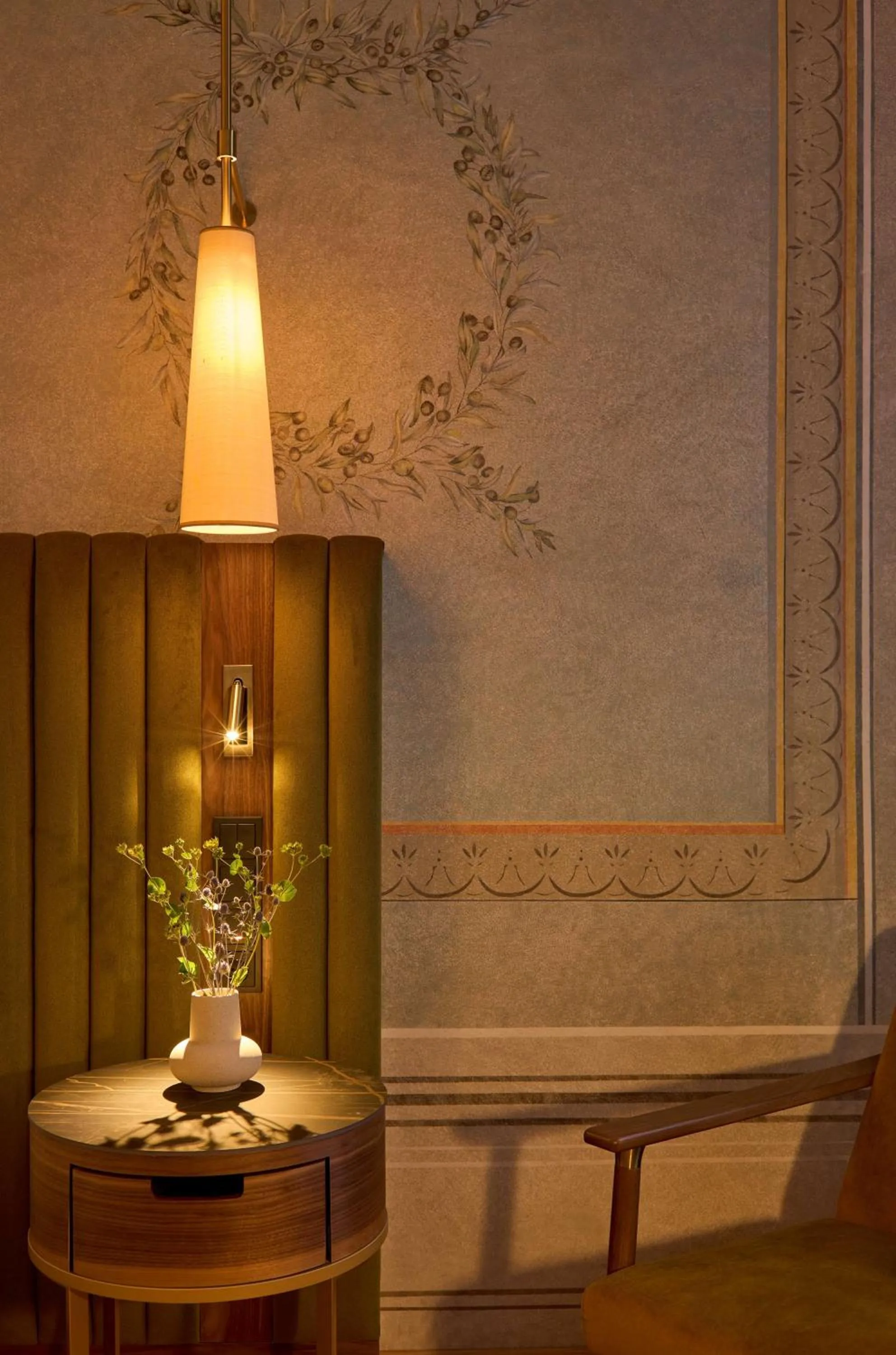 Living room in Hotel Saski Krakow Curio Collection by Hilton