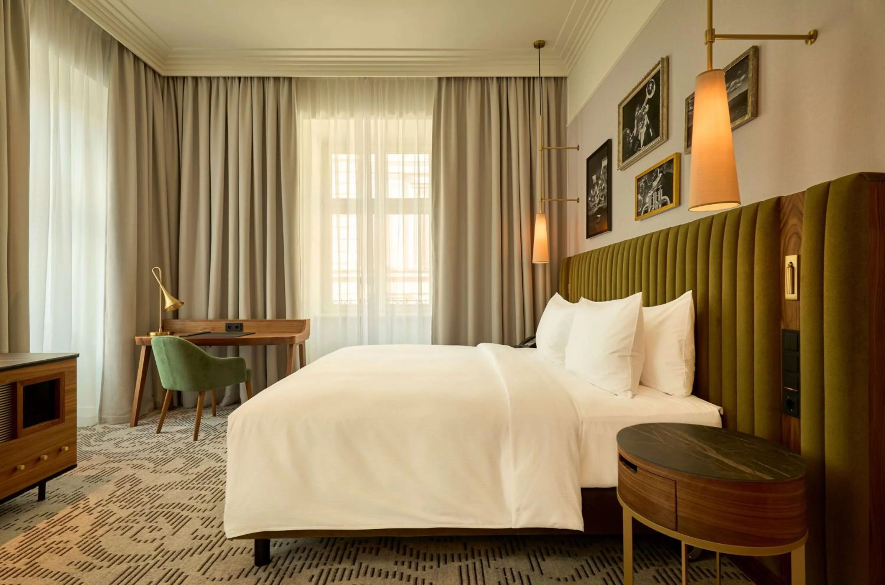 Bedroom, Bed in Hotel Saski Krakow Curio Collection by Hilton
