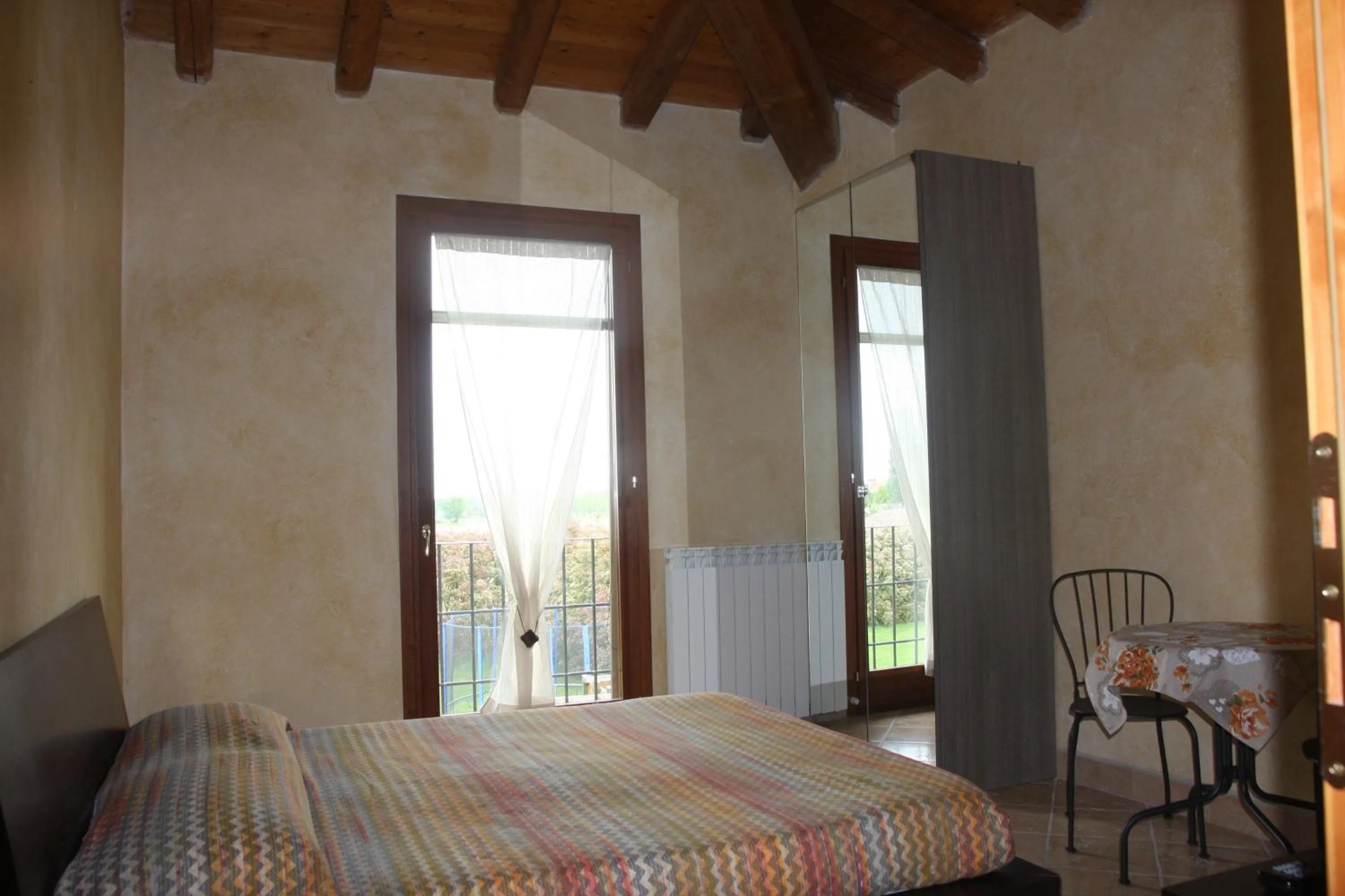 Photo of the whole room in B&B Oasi