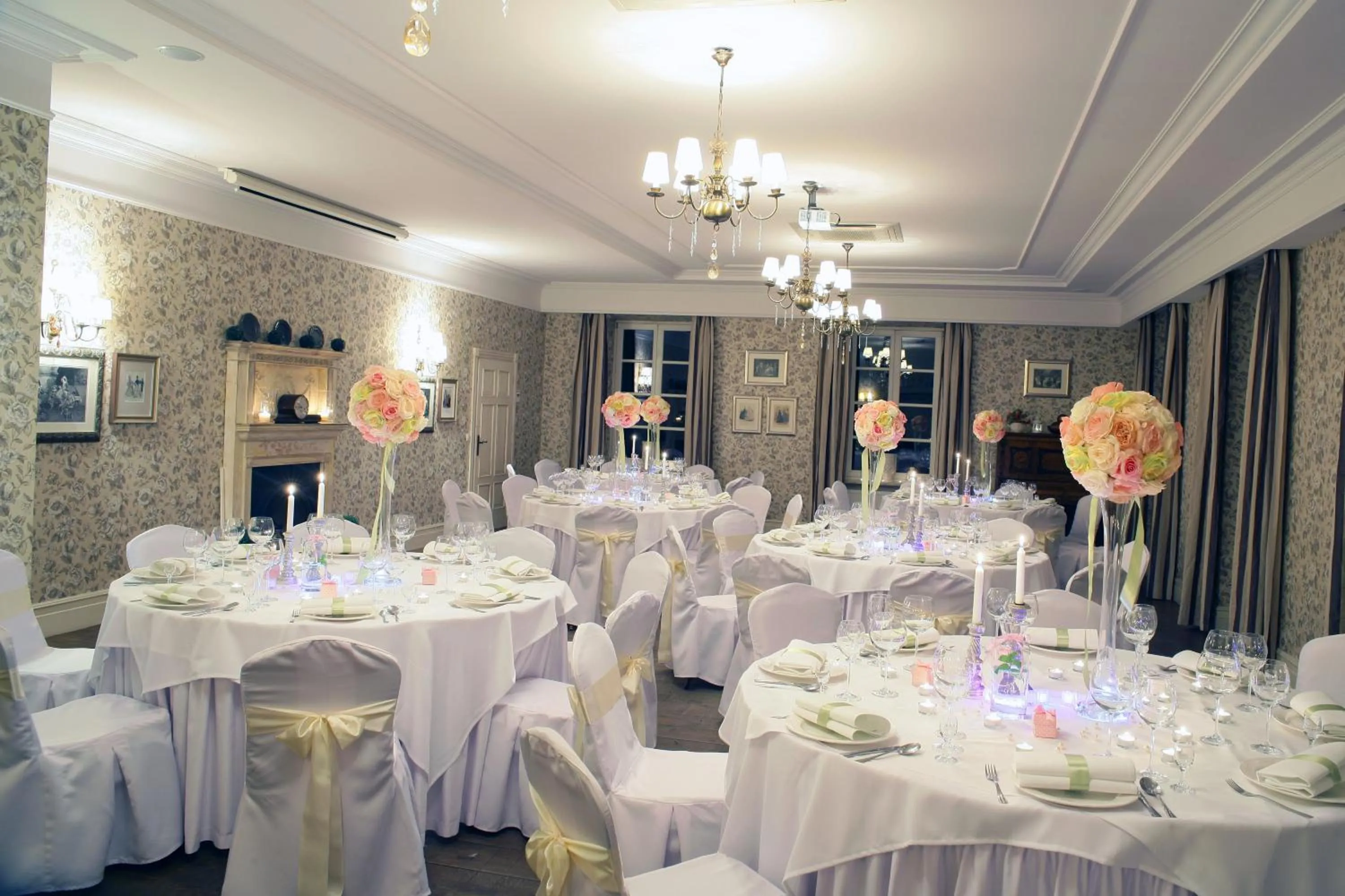 Restaurant/places to eat in Dwór Kaliszki