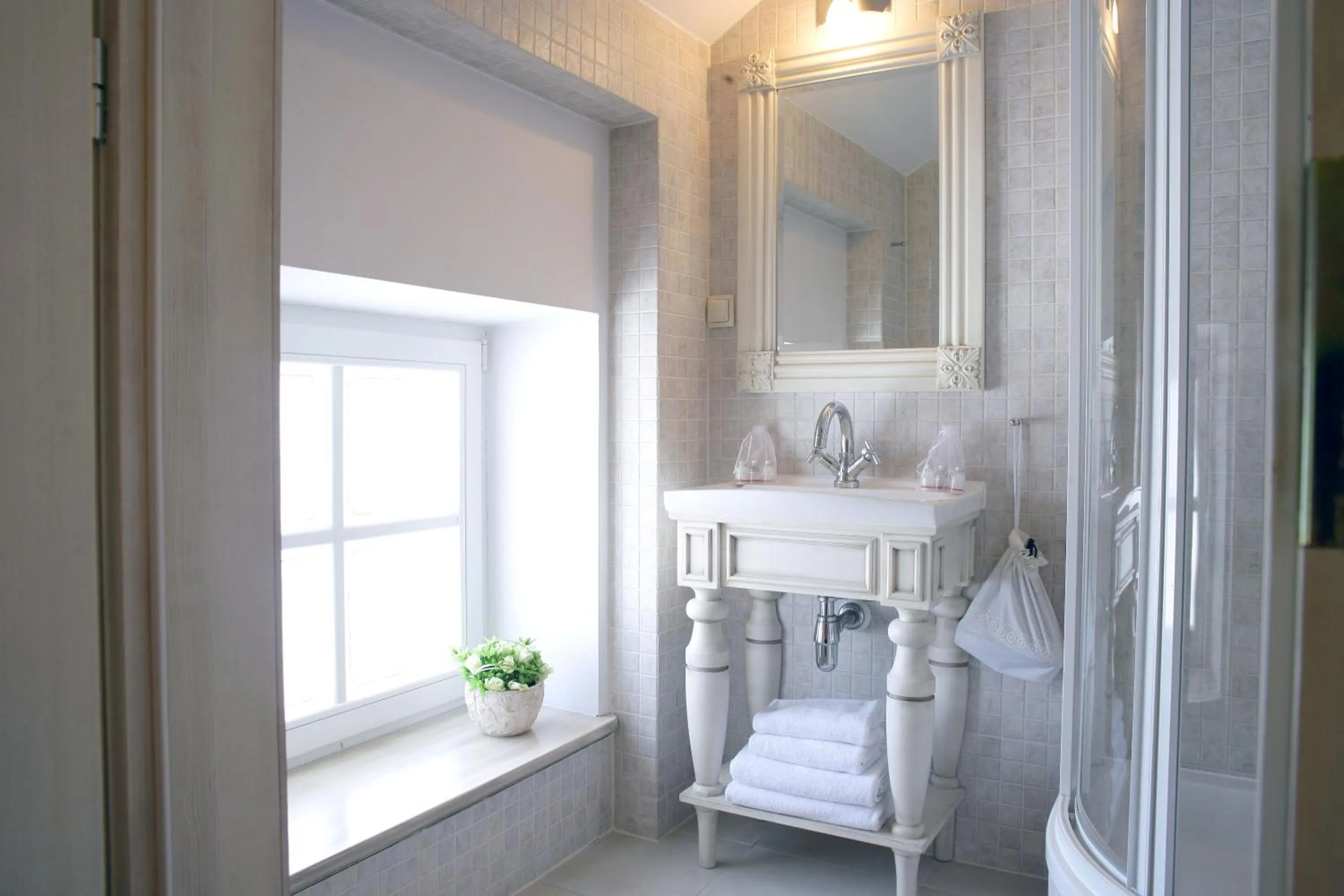 Bathroom, Bed in Dwór Kaliszki