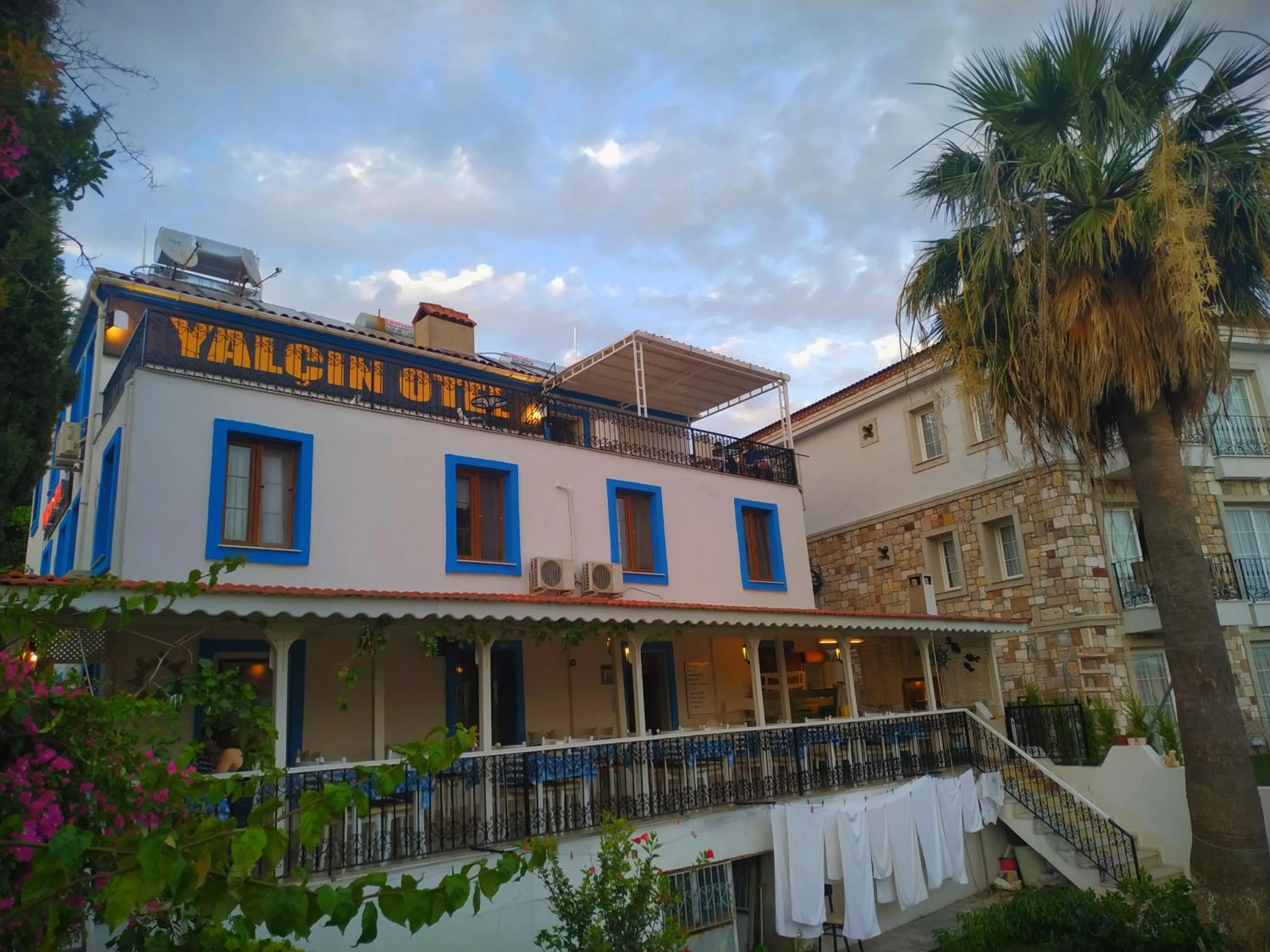 Facade/entrance in Yalcin Hotel