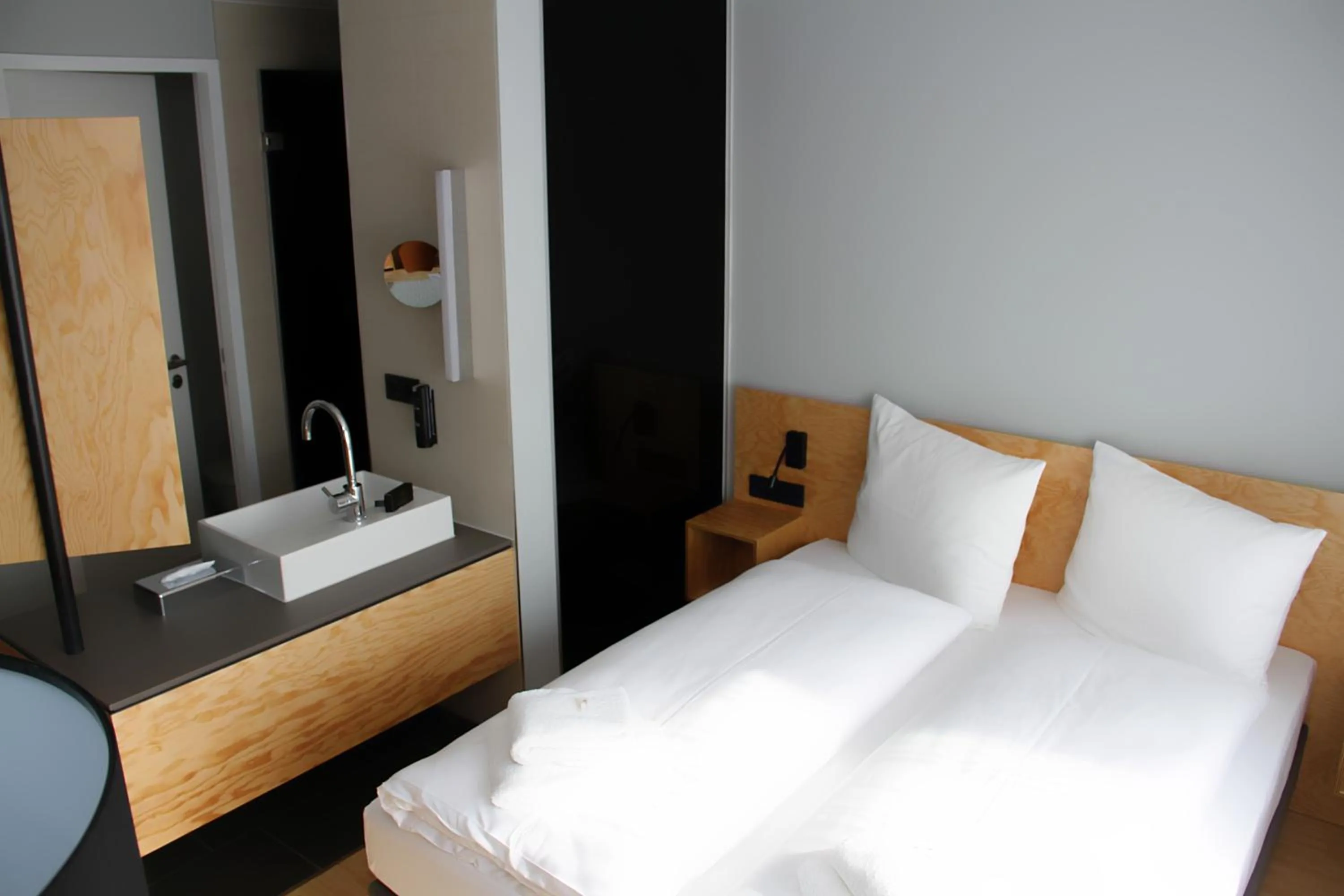 Photo of the whole room, Bed in mk | hotel münchen city
