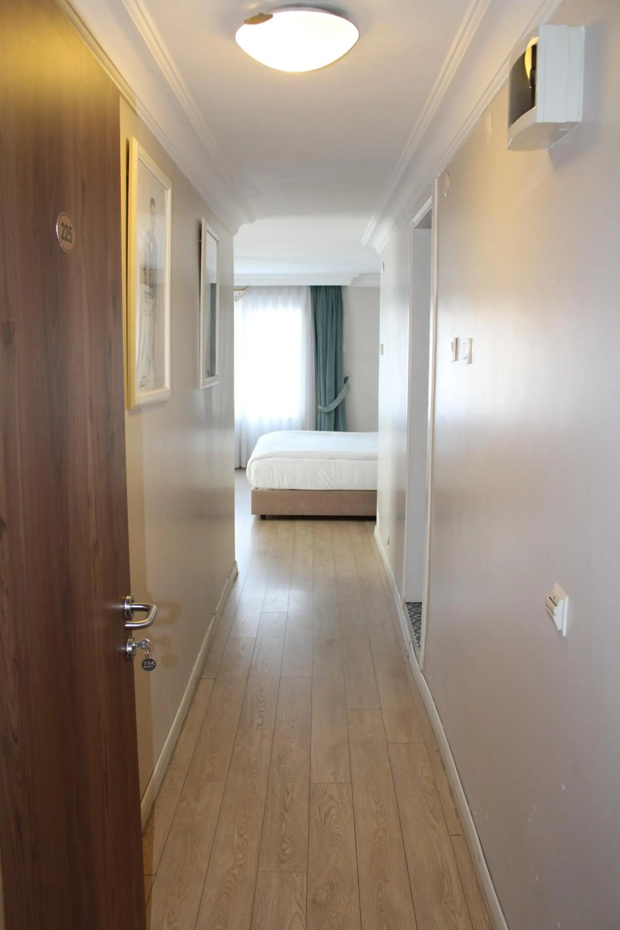 Bed in Villa Blanche Hotel SPA & Garden Pool