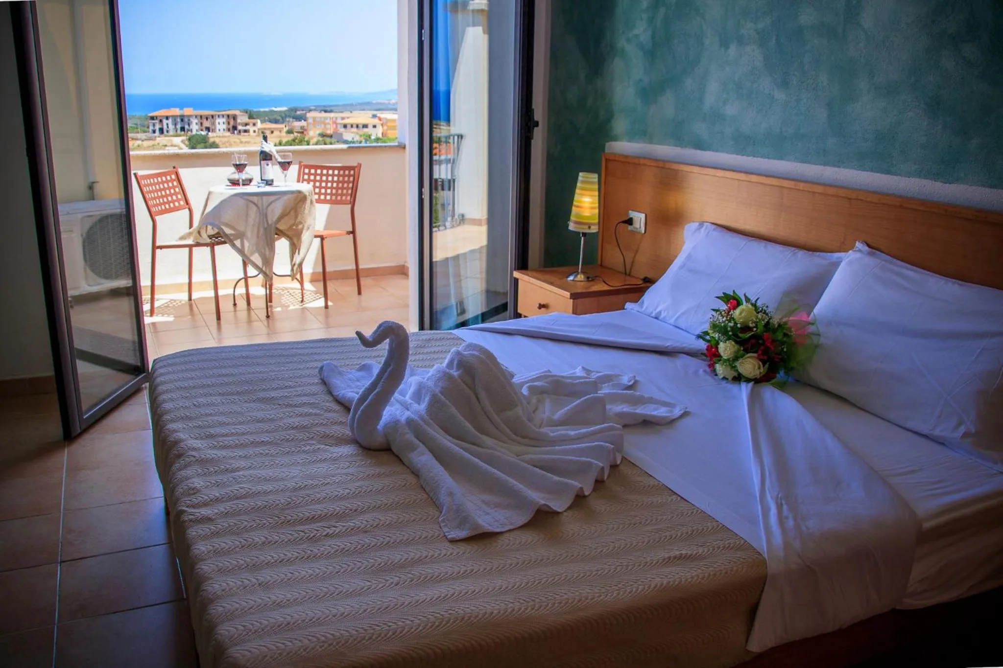 Balcony/Terrace, Bed in Abbaidda Hotel
