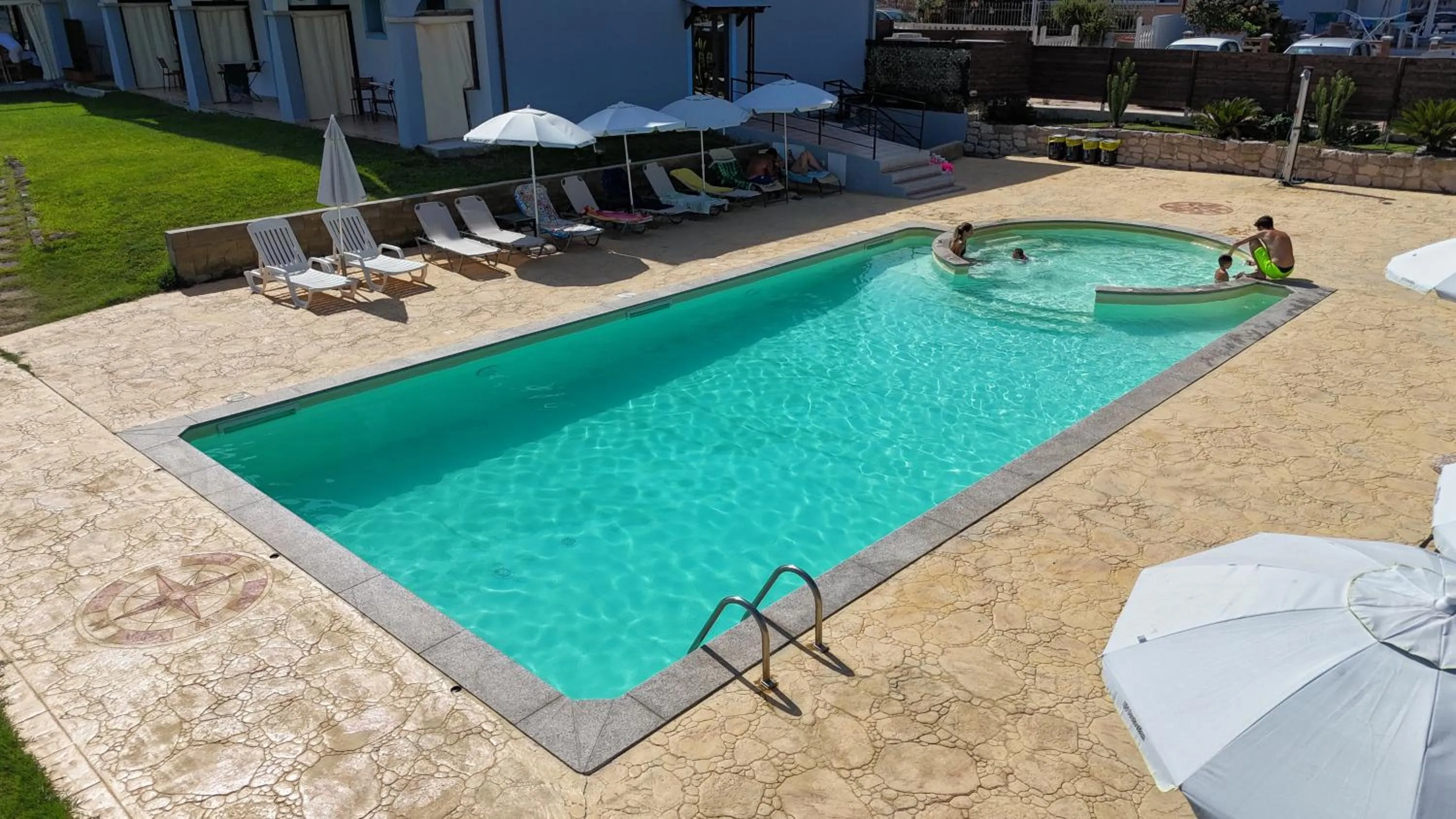 Swimming pool in Abbaidda Hotel