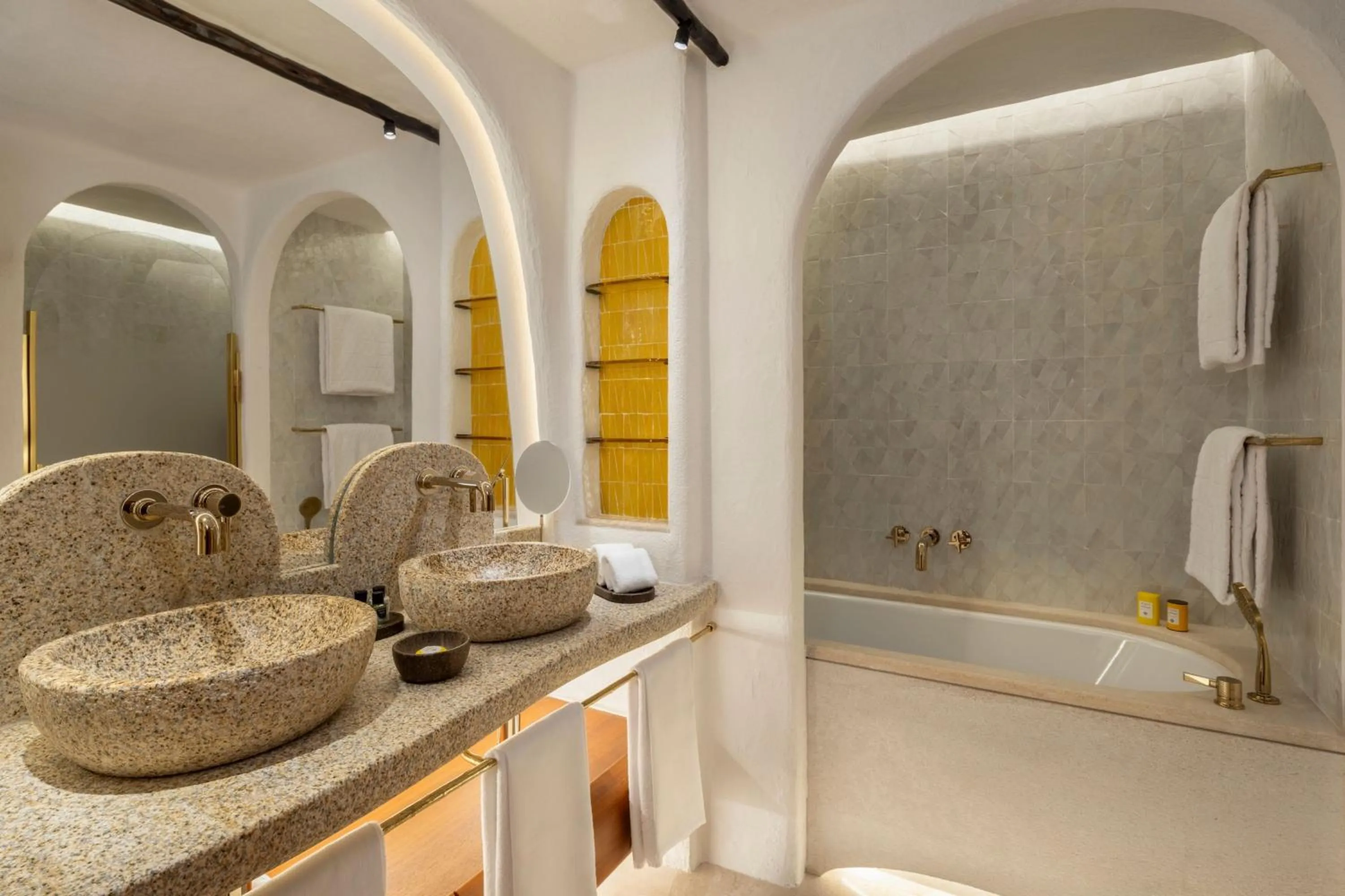 Bathroom in Hotel Cala di Volpe, a Luxury Collection Hotel, Costa Smeralda