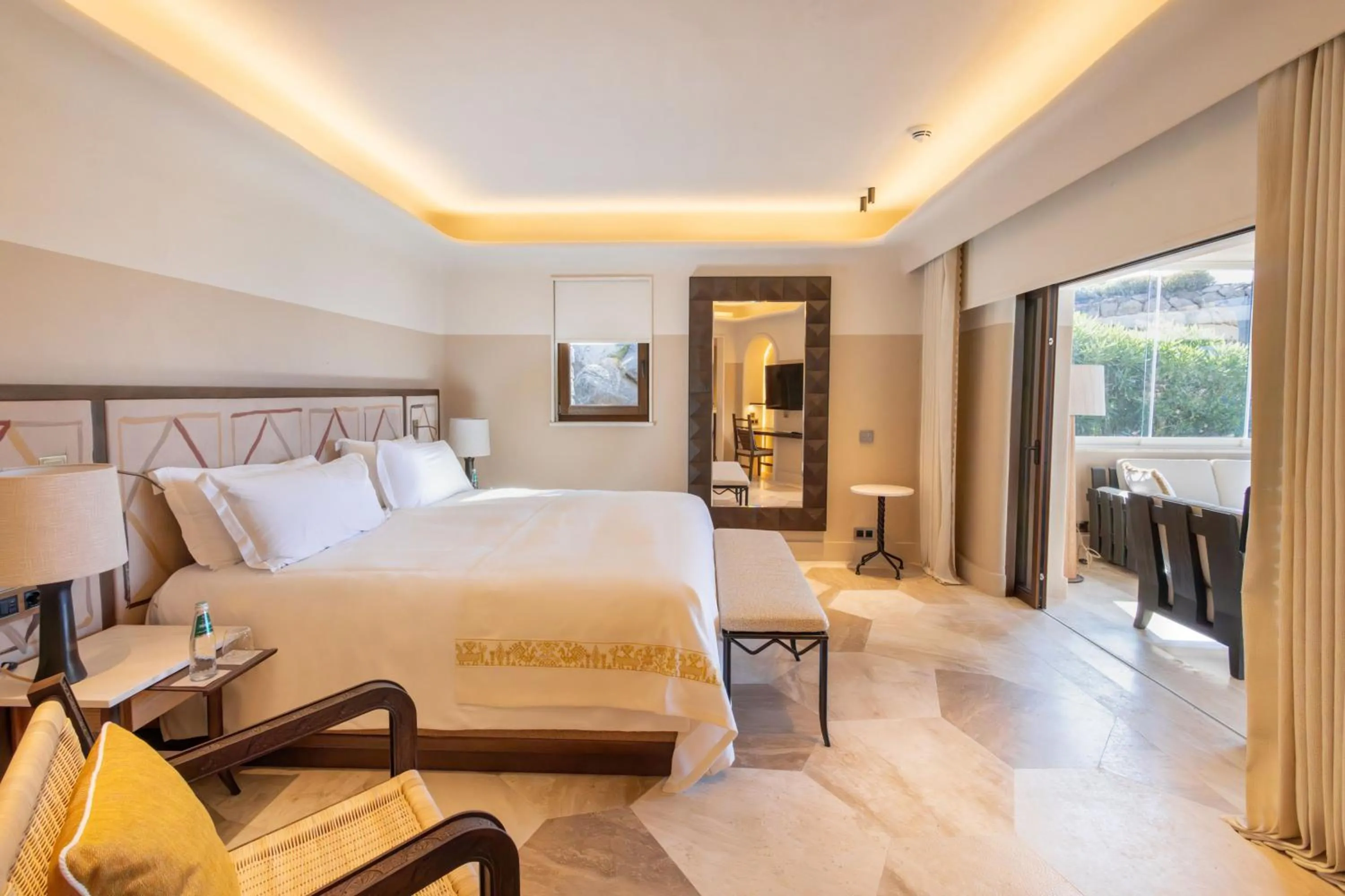 Photo of the whole room, Bed in Hotel Pitrizza, Costa Smeralda