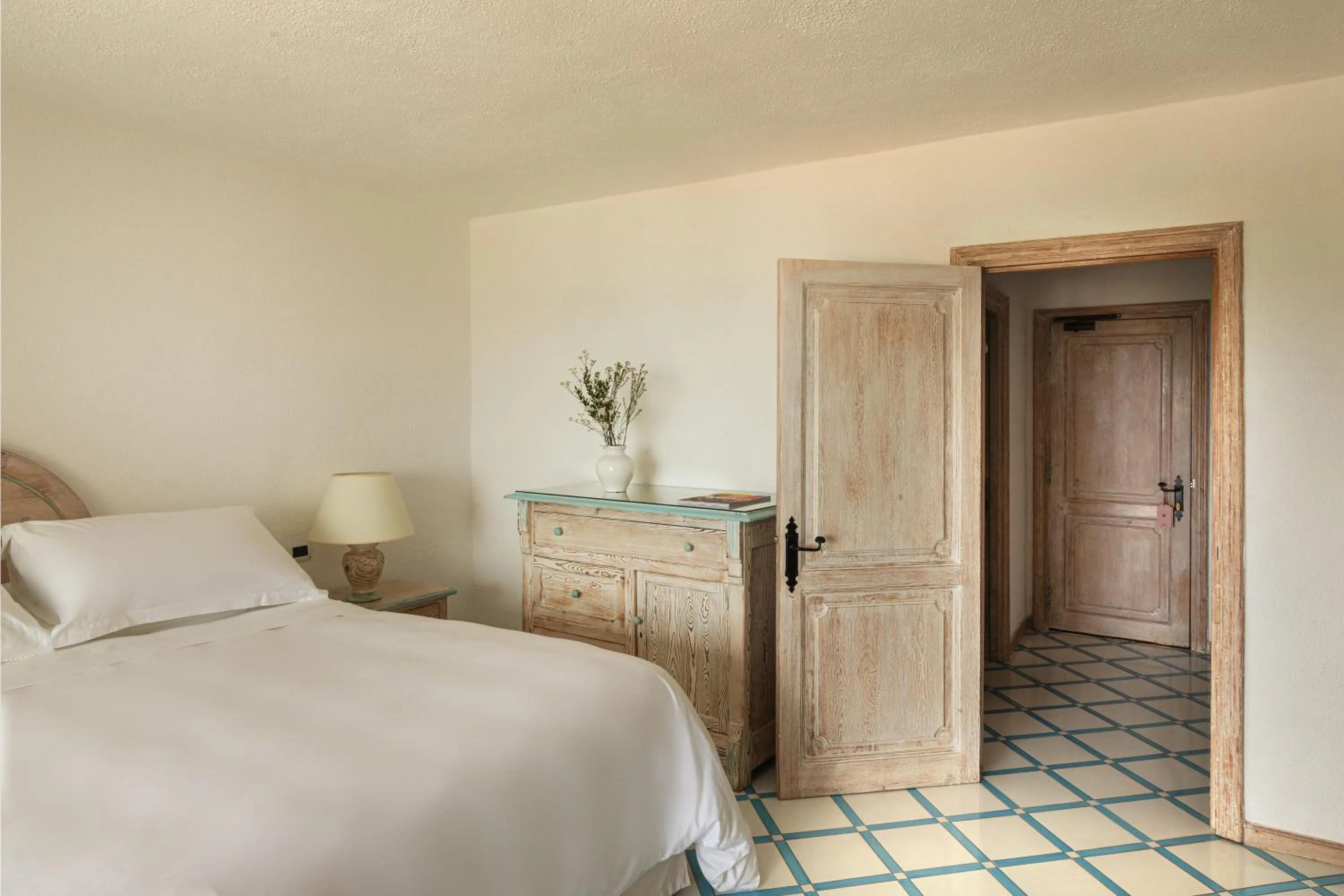 Bedroom, Bed in Romazzino, A Belmond Hotel, Costa Smeralda