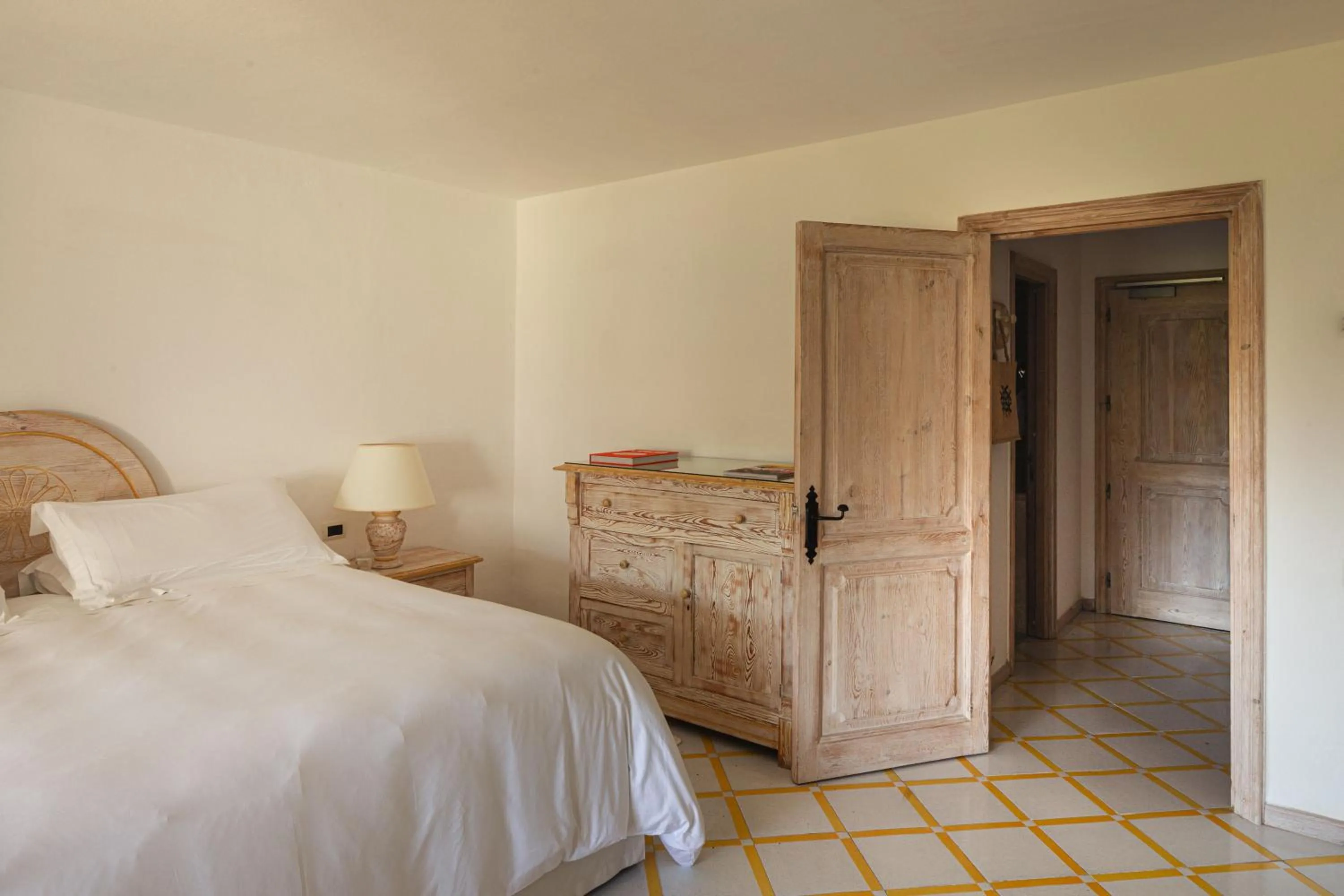 Bedroom, Bed in Romazzino, A Belmond Hotel, Costa Smeralda