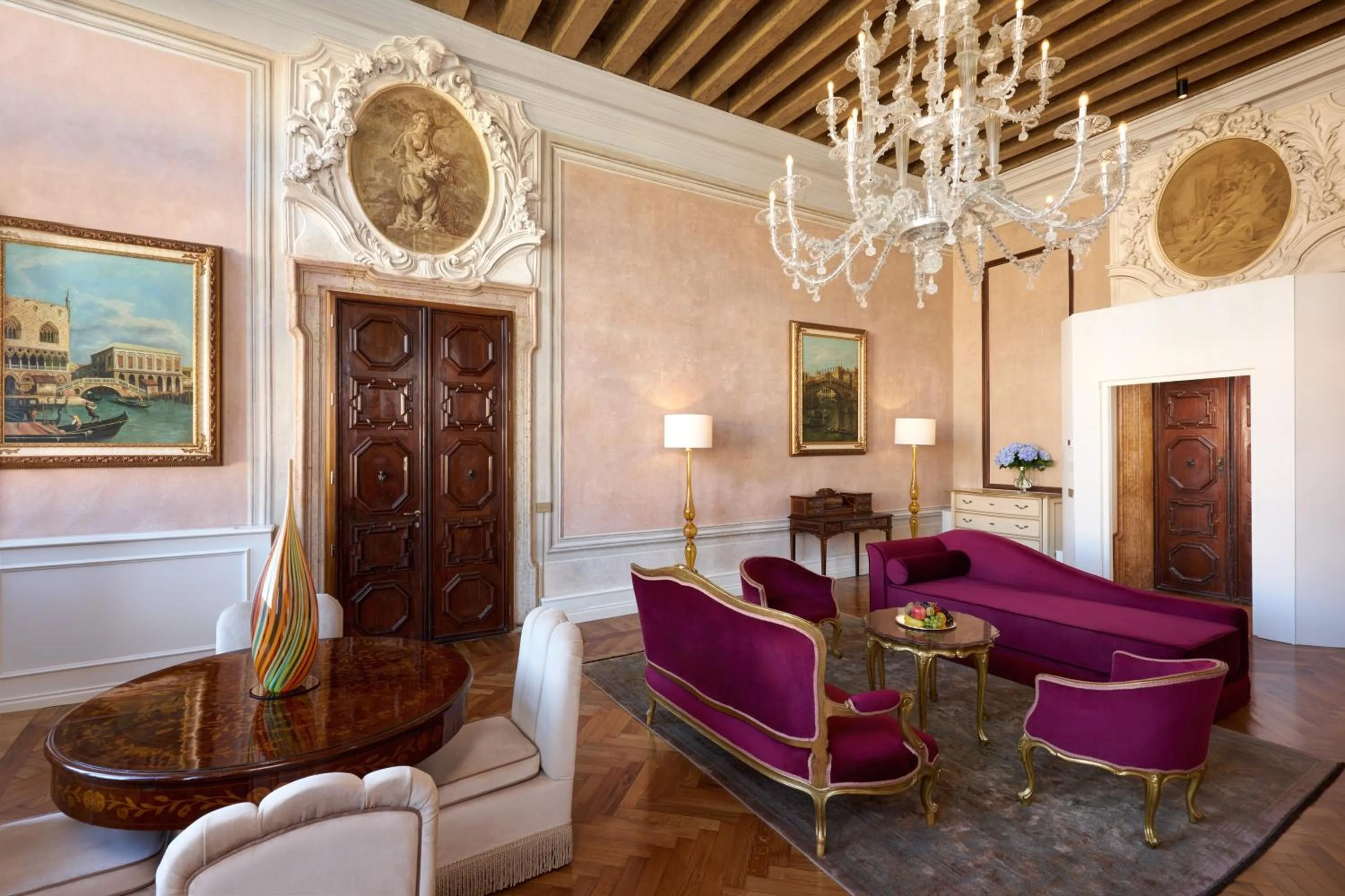 Lounge or bar in Hotel Palazzo Giovanelli e Gran Canal