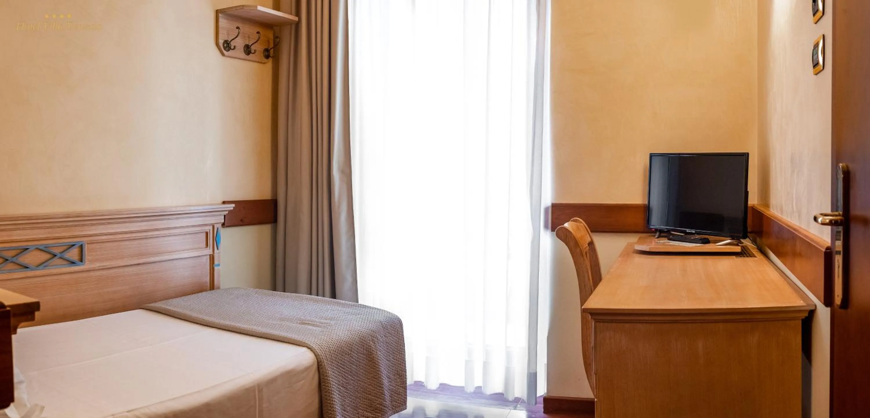 Photo of the whole room, Bed in Hotel Villa Venezia