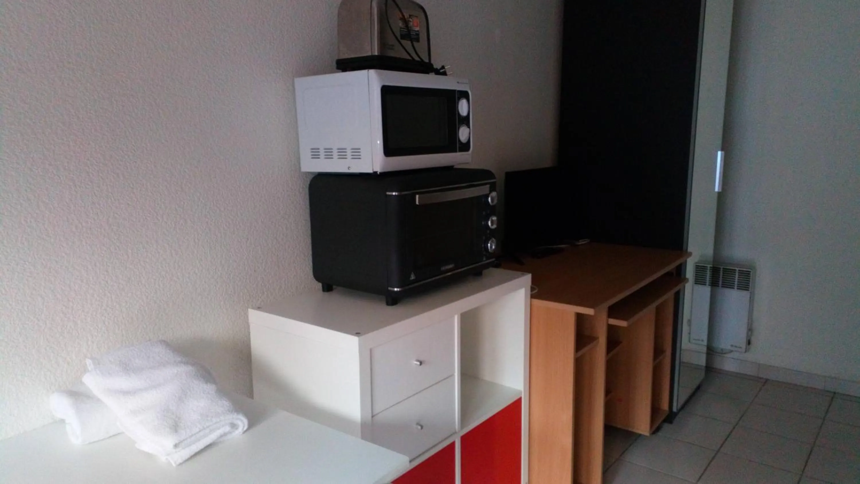 Bedroom in Résidence le Pastel François Verdier