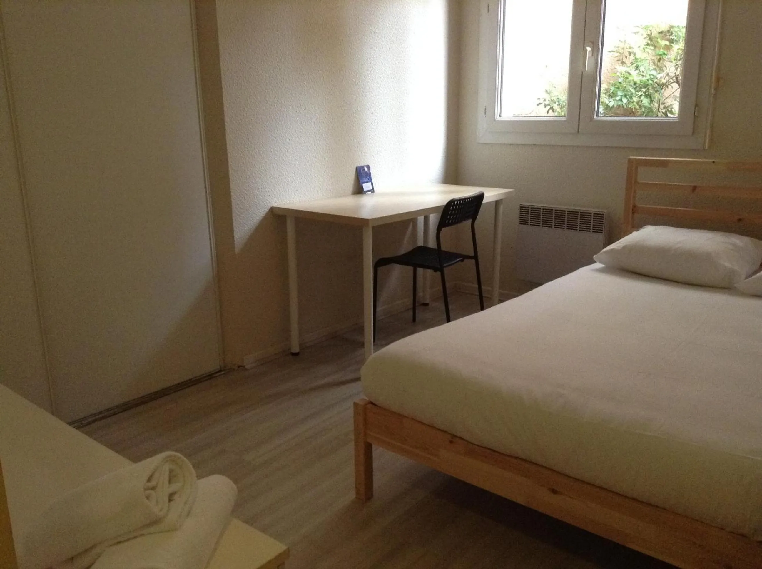 Bedroom, Bed in Résidence le Pastel François Verdier