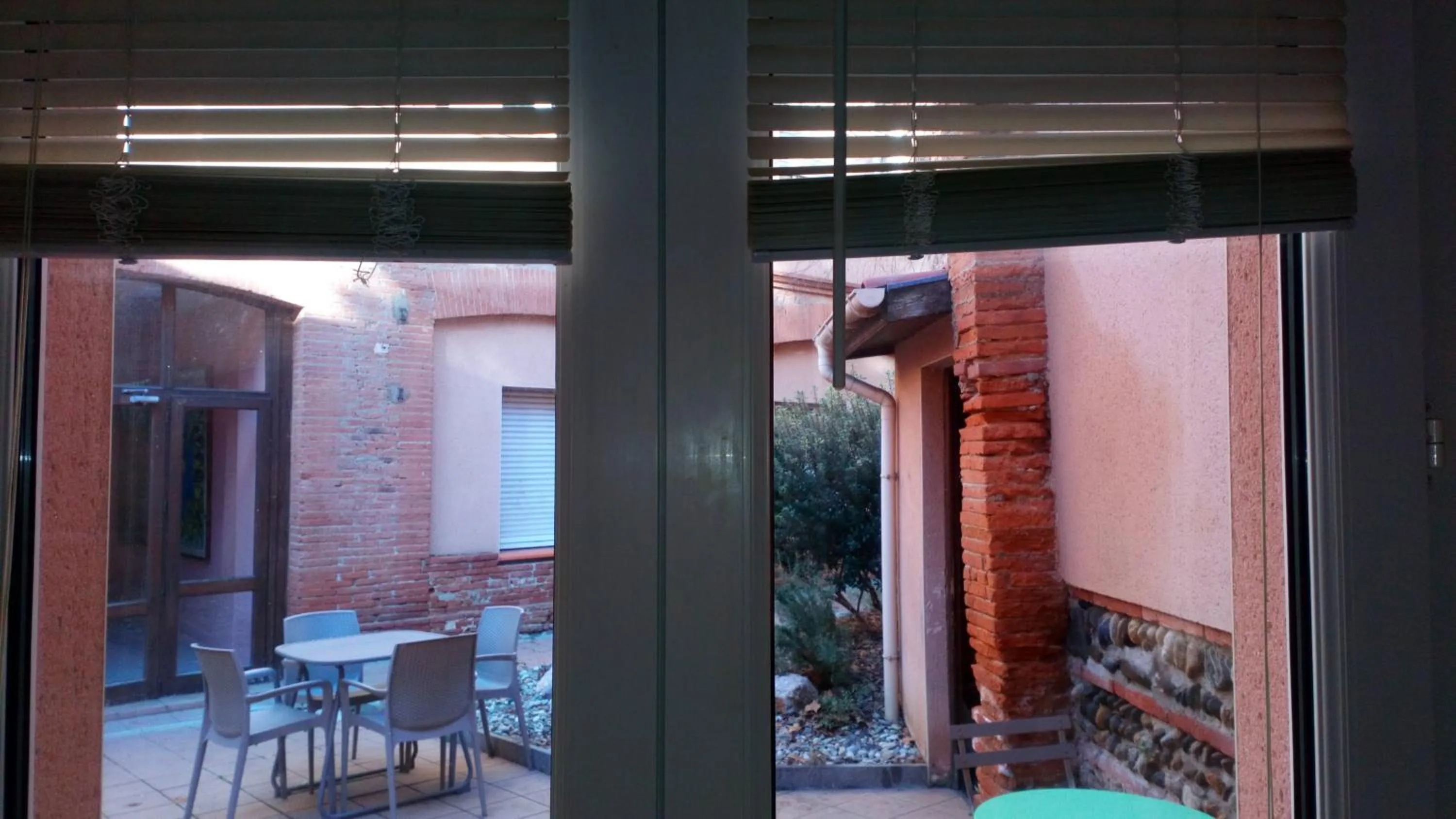 Garden view in Résidence le Pastel François Verdier