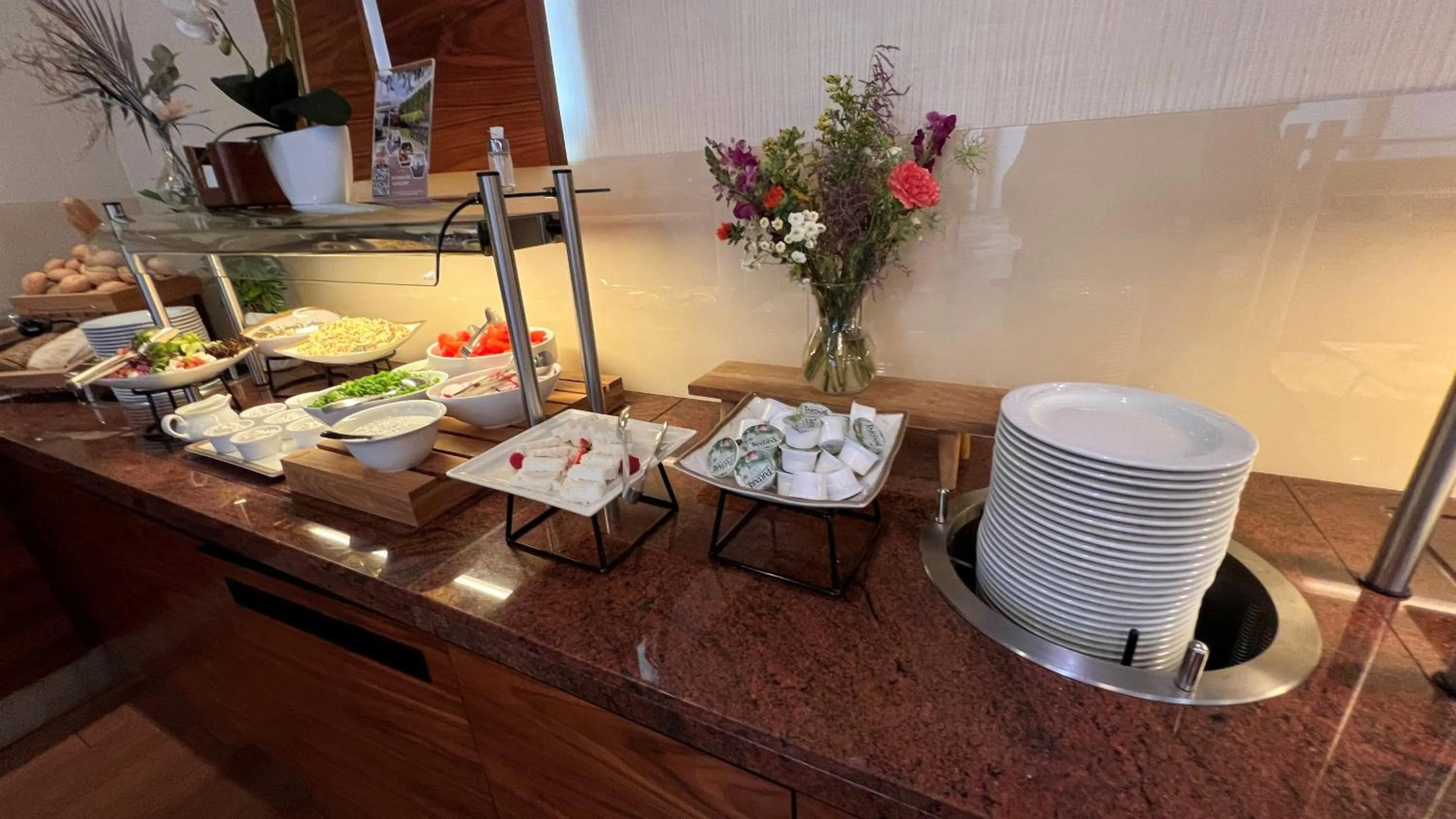 Breakfast in Hotel Boss