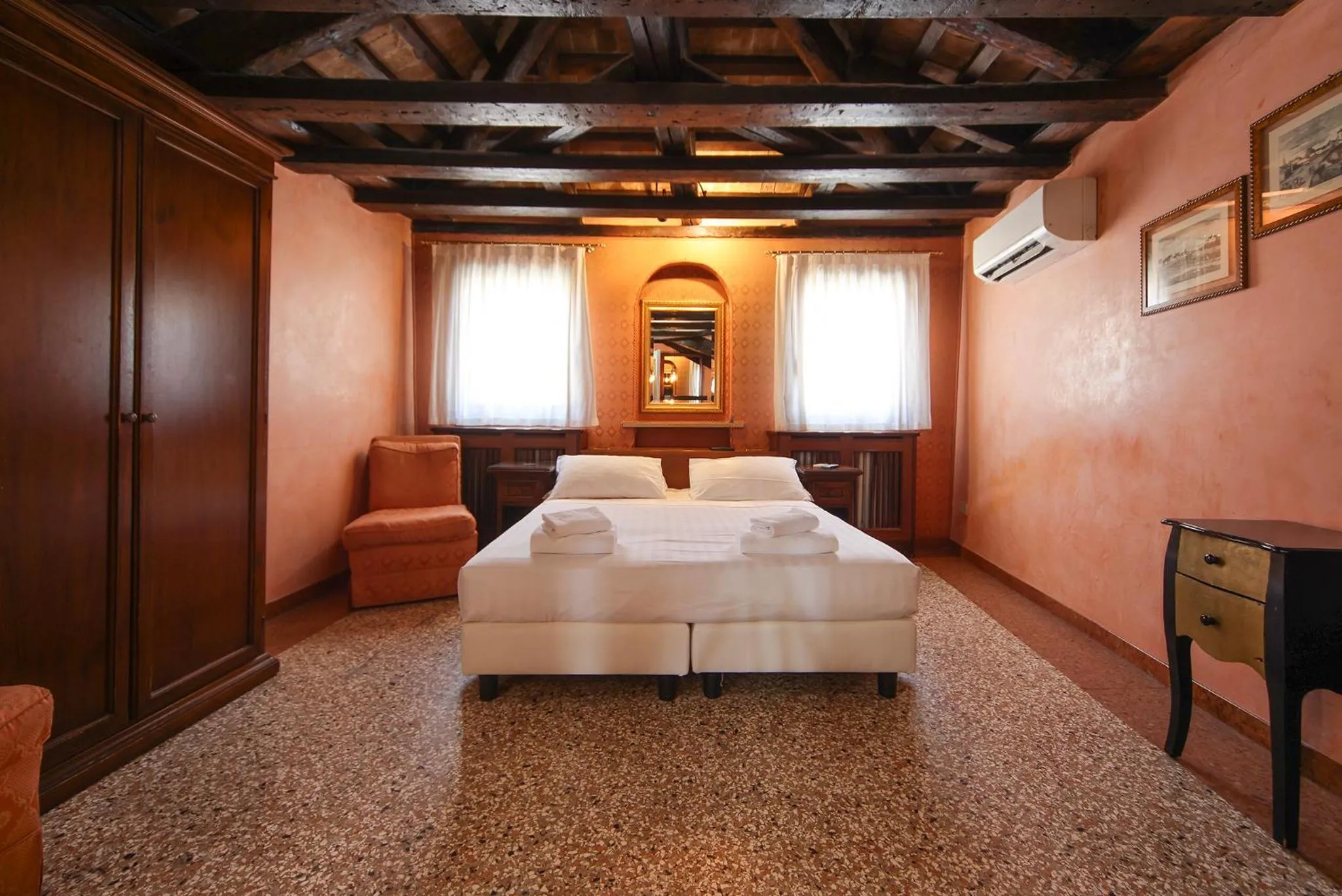 Bed in Locanda Antica Venezia