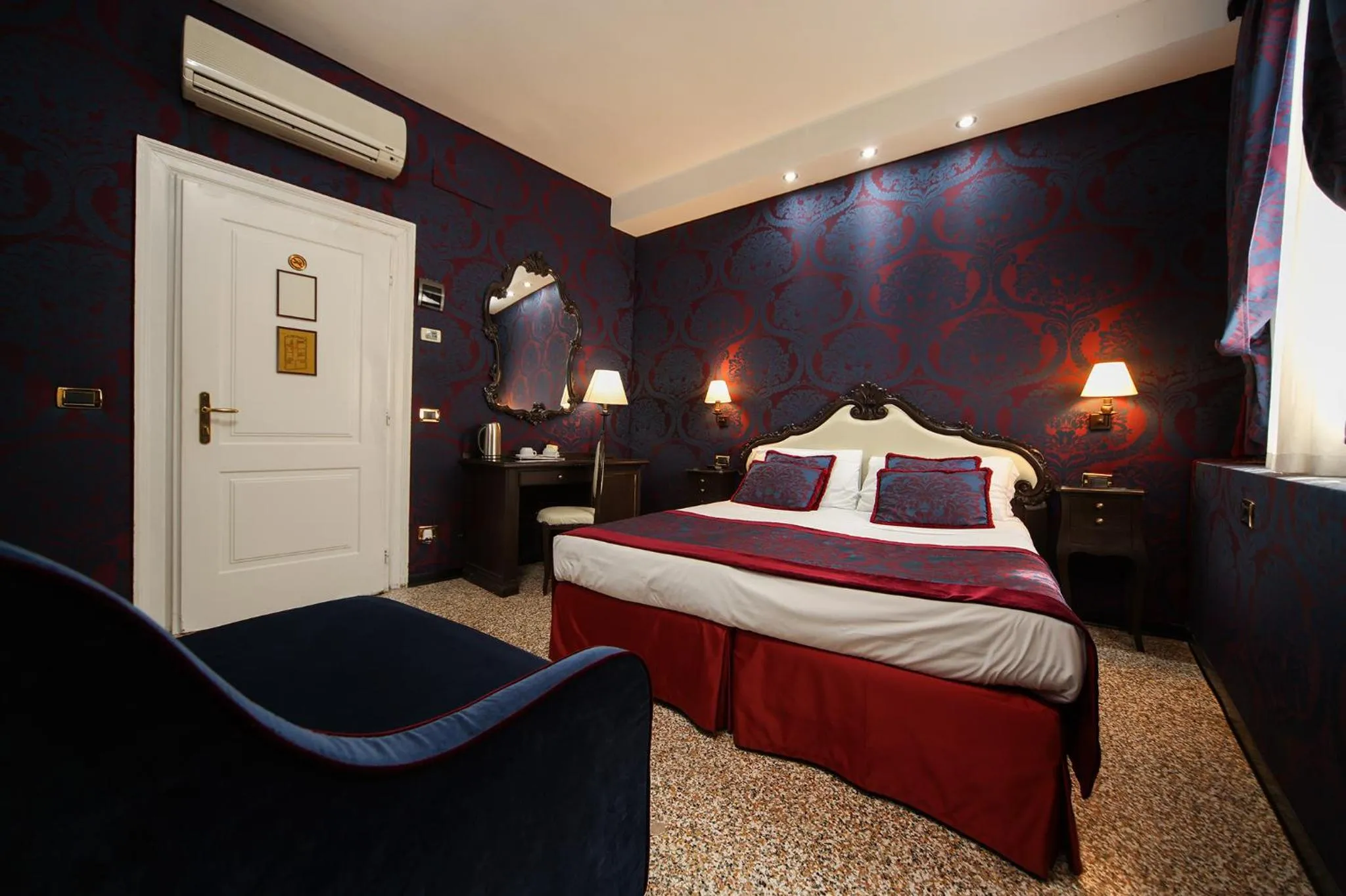 Bedroom, Bed in Locanda Antica Venezia