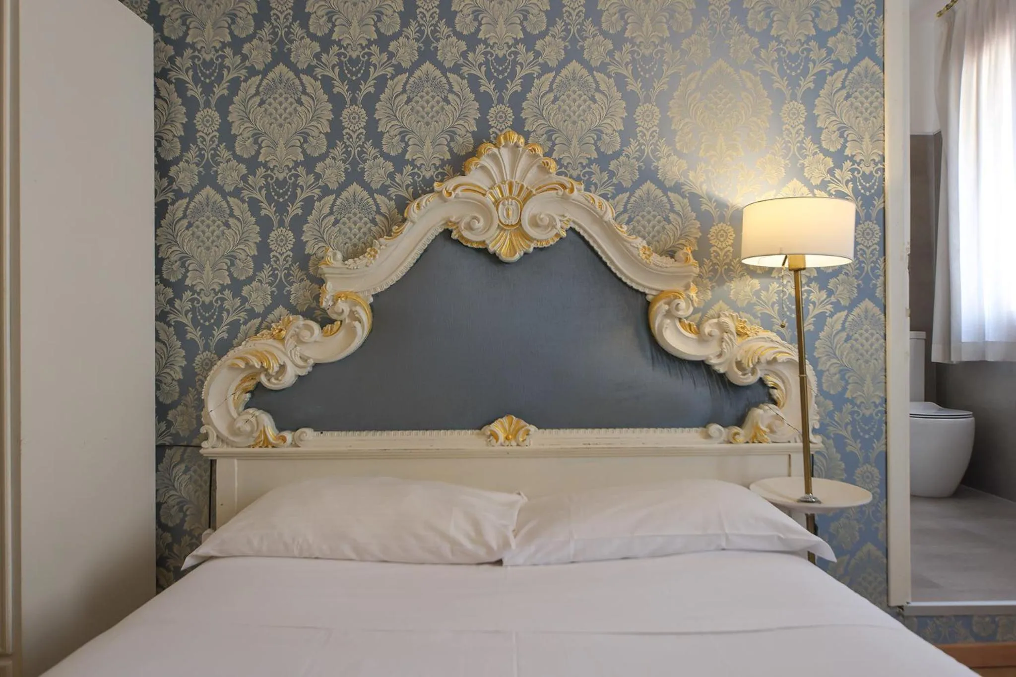 Bed in Locanda Antica Venezia